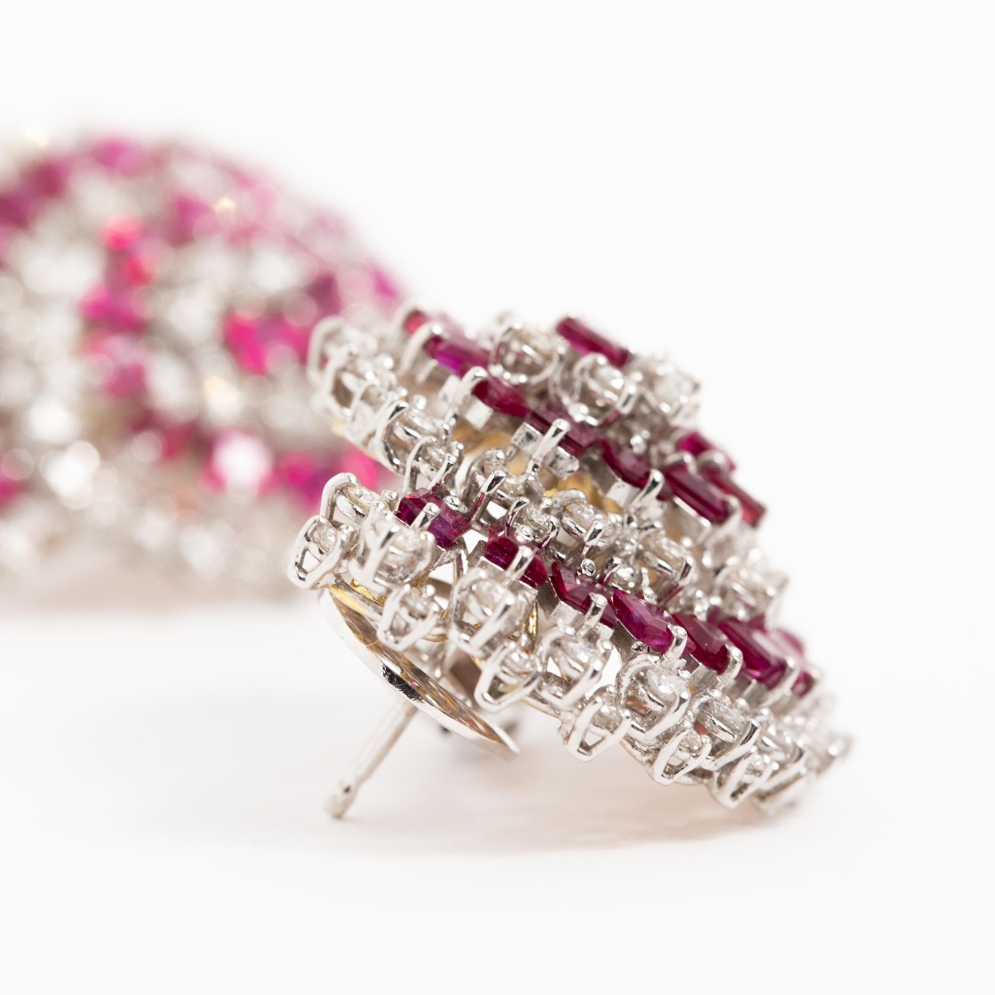 Fraleoni 18 Kt. White Gold Diamonds Rubies Clip-on Earrings In New Condition For Sale In Rome, IT