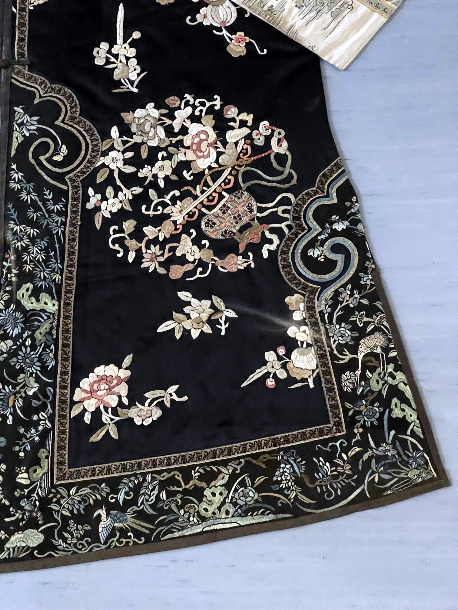 Frame Antique Chinese Embroidered Robe Qing Dynasty For Sale 2