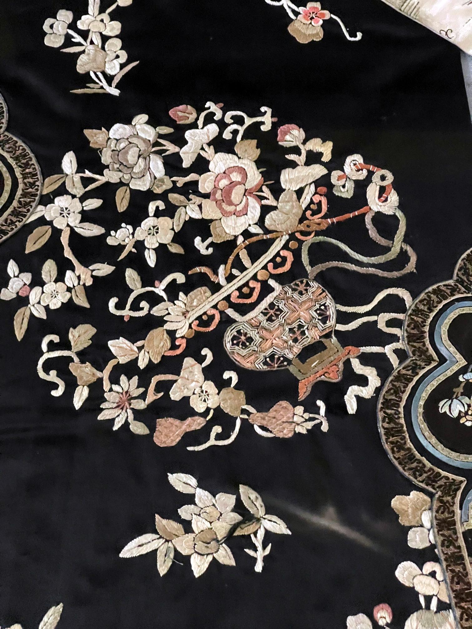 Cornice Antica veste cinese ricamata Dinastia Qing in vendita 4
