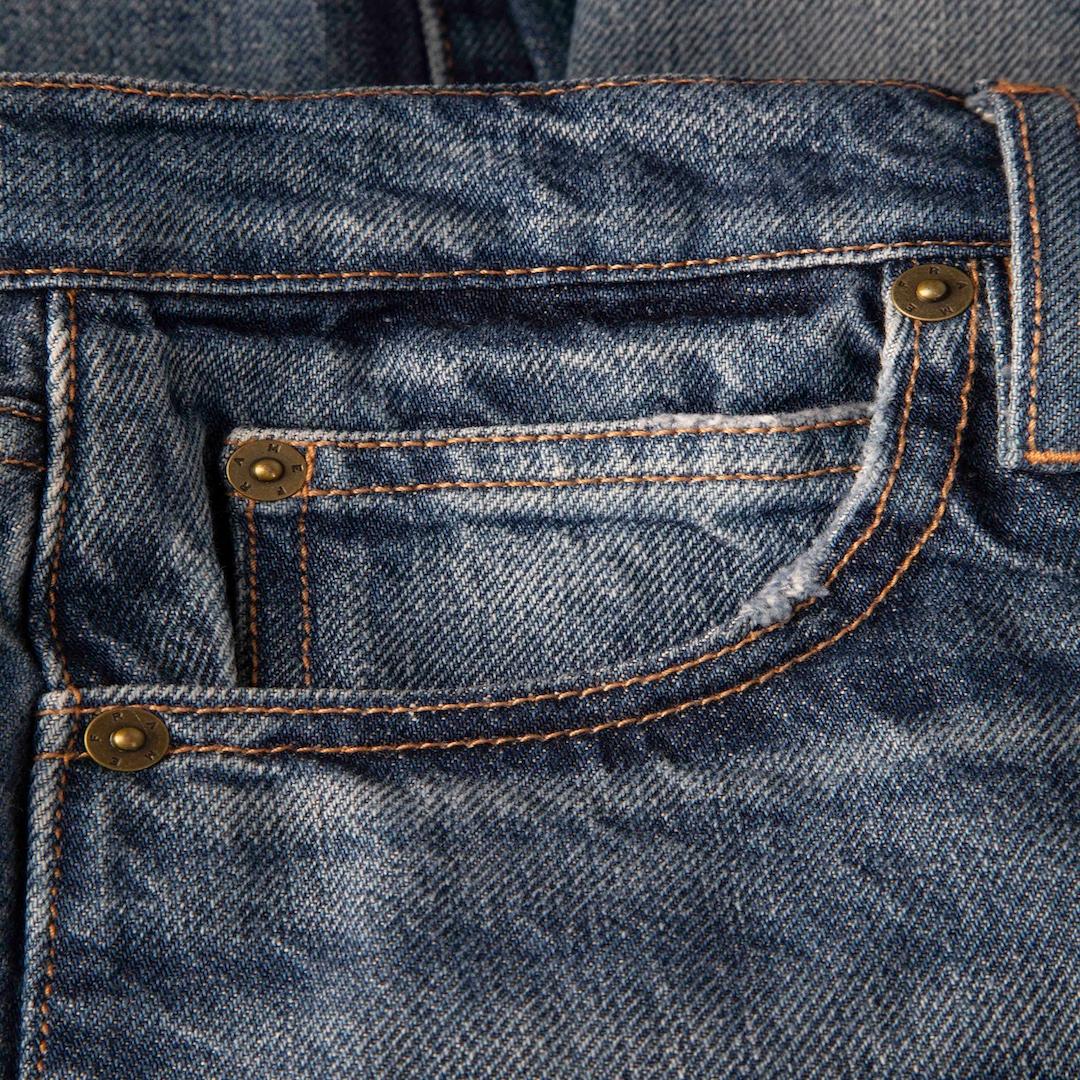 Grigio FRAME - Jeans a vita alta in denim blu con segni di invecchiamento taglia S in vendita