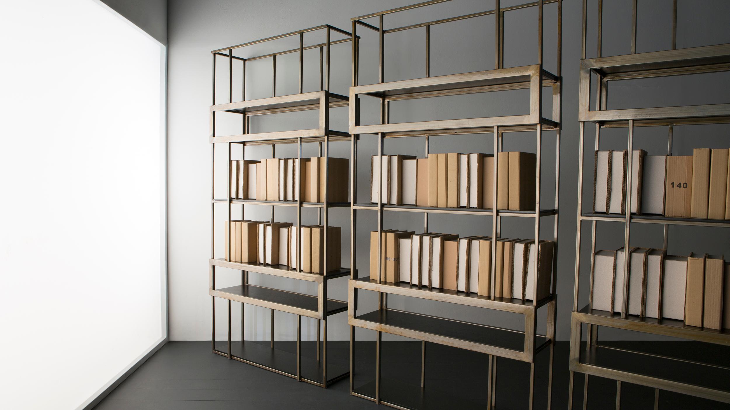 Frame Bookcase by Doimo Brasil In New Condition For Sale In Geneve, CH