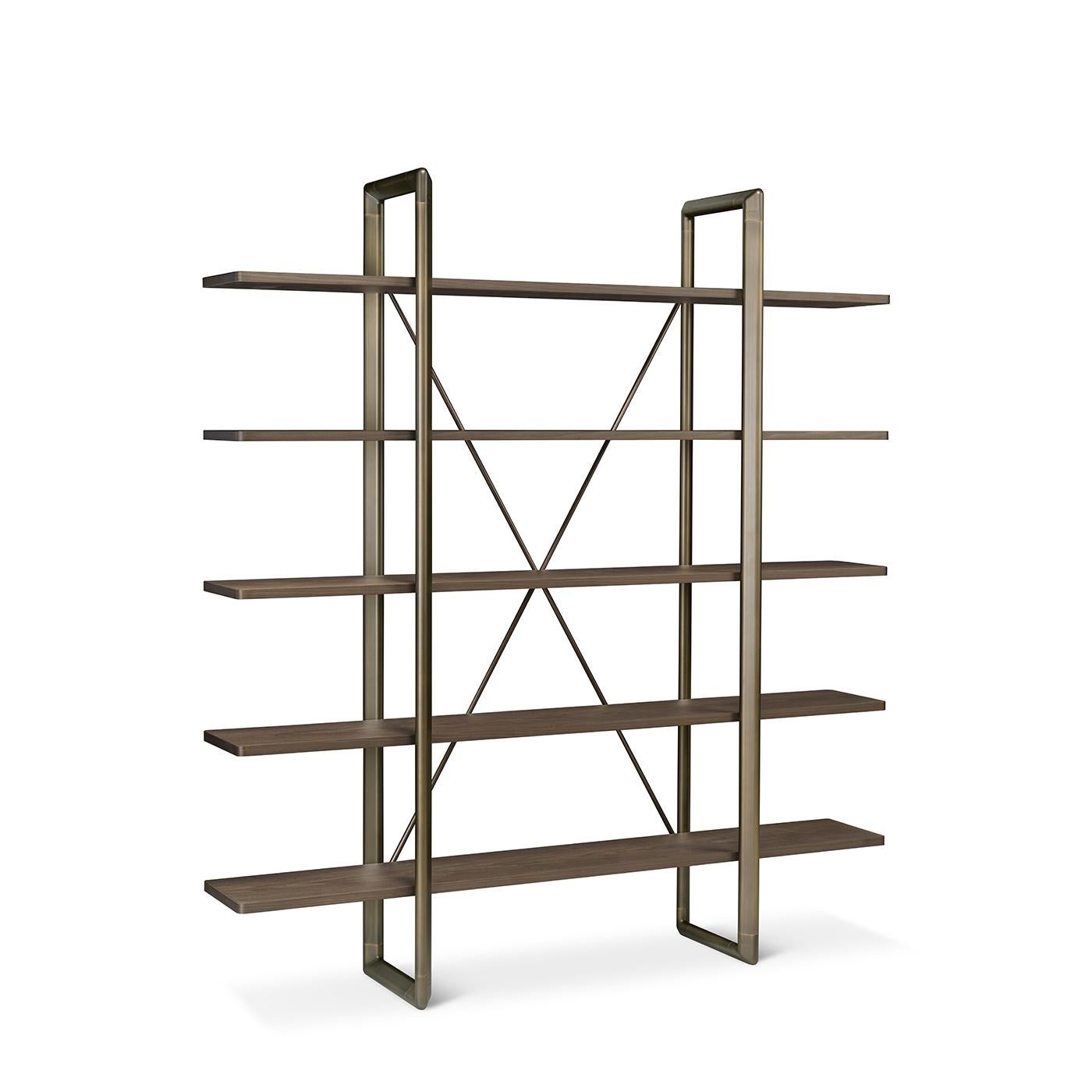 A clean and essential design of strong geometrical value, this striking bookcase will make a bold and stately addition to any contemporary decor. Featuring two vertical supports and a crisscrossed back in brass, it is composed of five open shelves