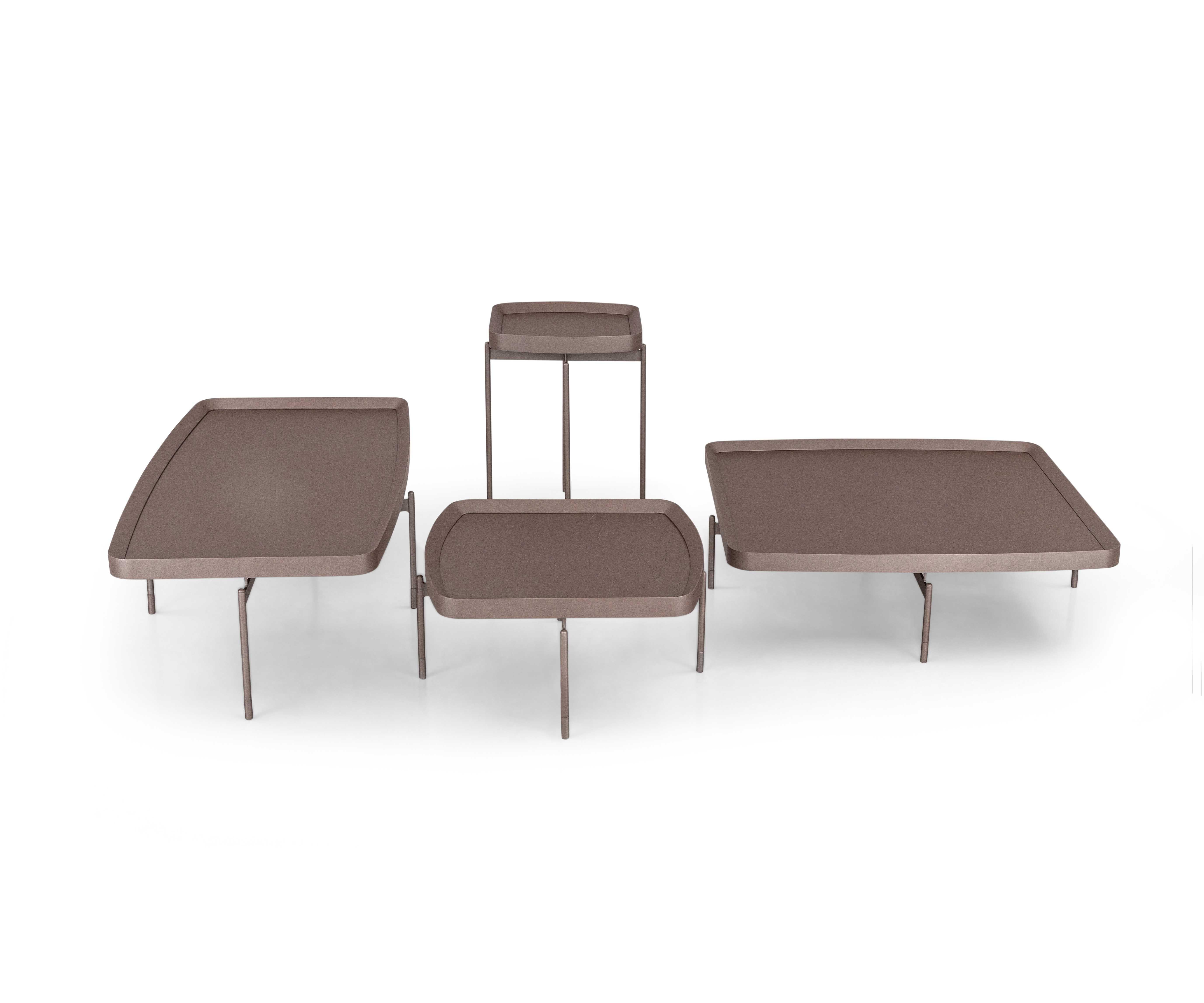 Anpassbarer Couchtisch aus schokoladenbrauner Eiche mit 36-Zoll-Platte, Rahmen-Kollektion (Lackiert) im Angebot