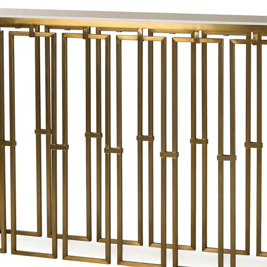 Frame Console Table in Vintage Brass Finish In New Condition In Paris, FR