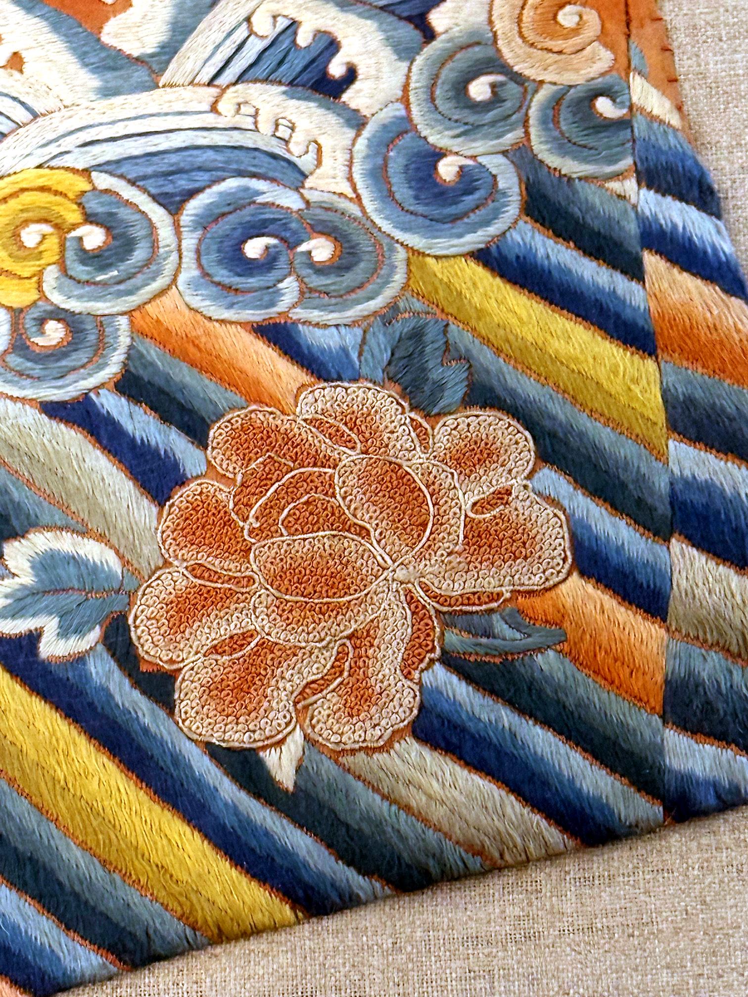 Cadre Fine brodée chinoise Royal Court Lady Casual Robe Qing Dynasty en vente 1