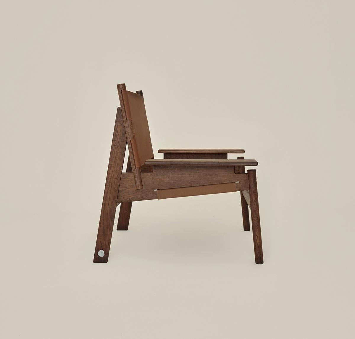 Japonisme KITA LIVING Frame Lounge Chair - Oak Chocolate - Brown For Sale