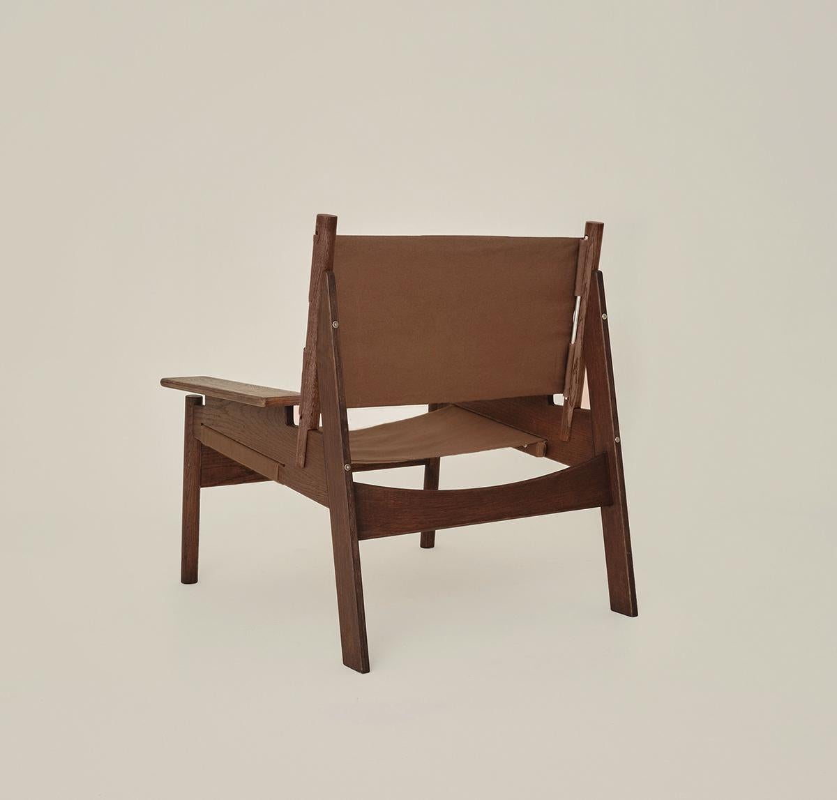 Turkish KITA LIVING Frame Lounge Chair - Oak Chocolate - Brown For Sale