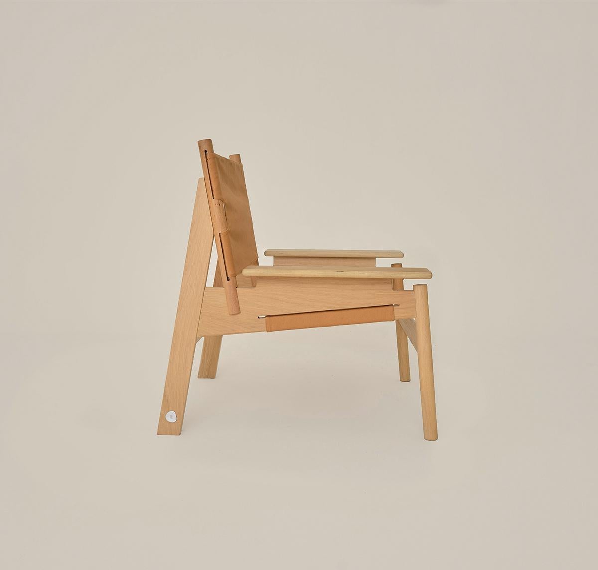 Japonisme KITA LIVING Frame Lounge Chair - Oak Mist - Caramel For Sale