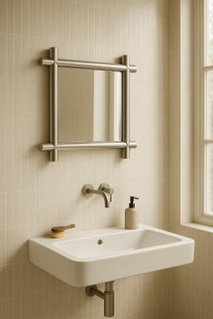 Espejo de marco, madera maciza hecha a mano, aspecto minimalista y detallado en plata