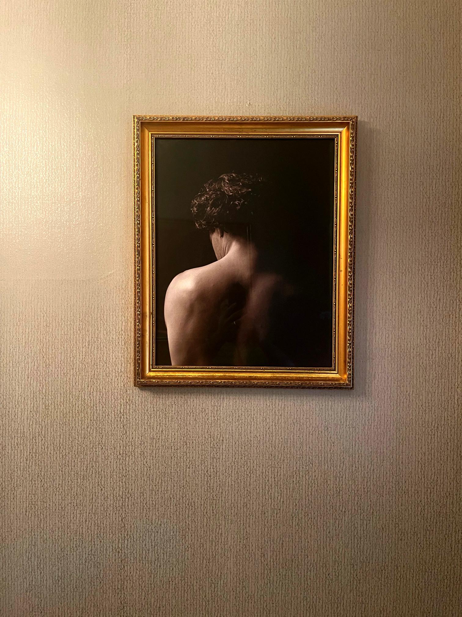 Una fotografía visualmente cautivadora de John Patrick Dugdale (estadounidense, nacido en 1960) titulada 