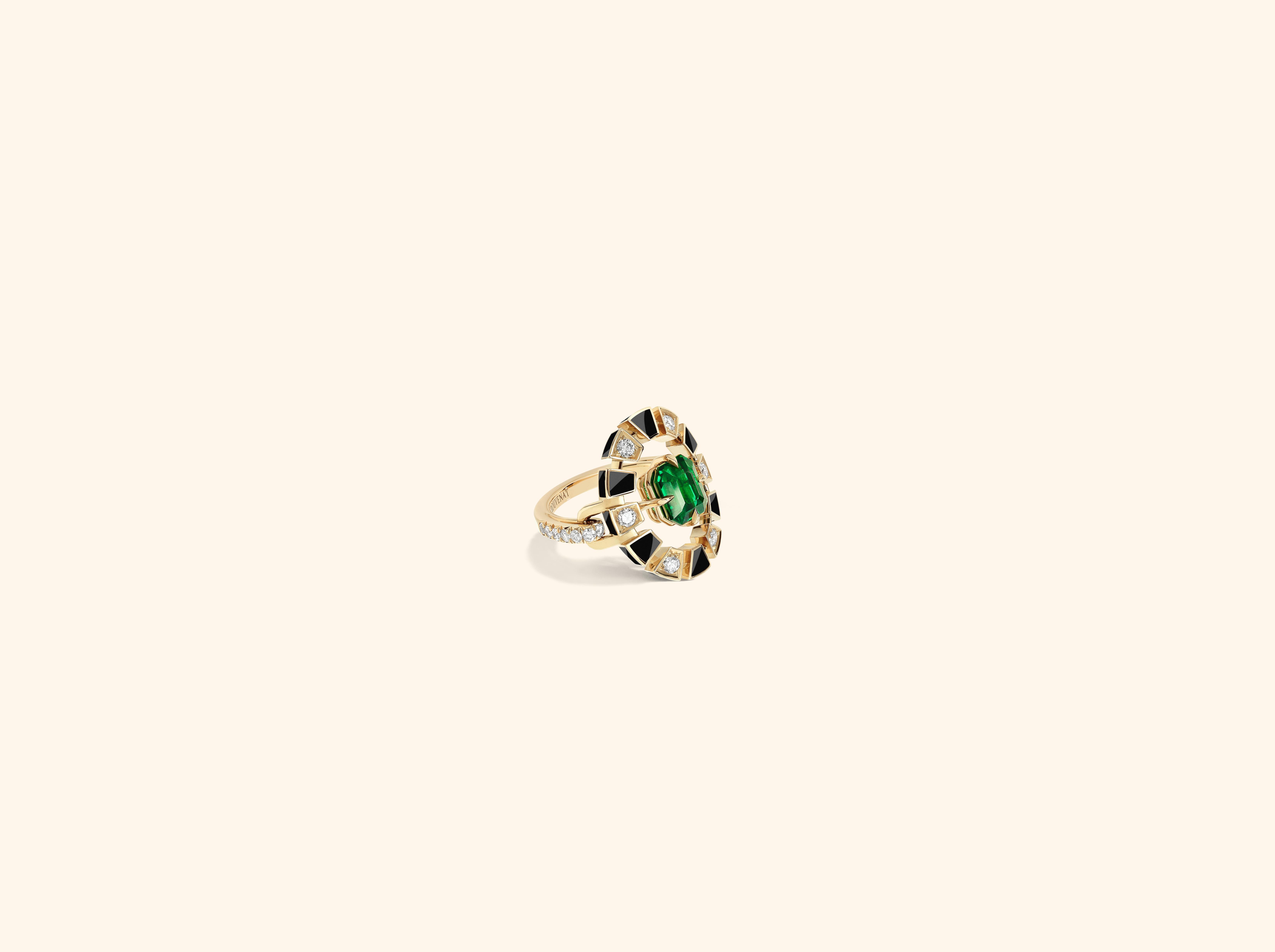in vendita:  Anello con cornice, laccato nero, oro giallo, diamante e smeraldo 2