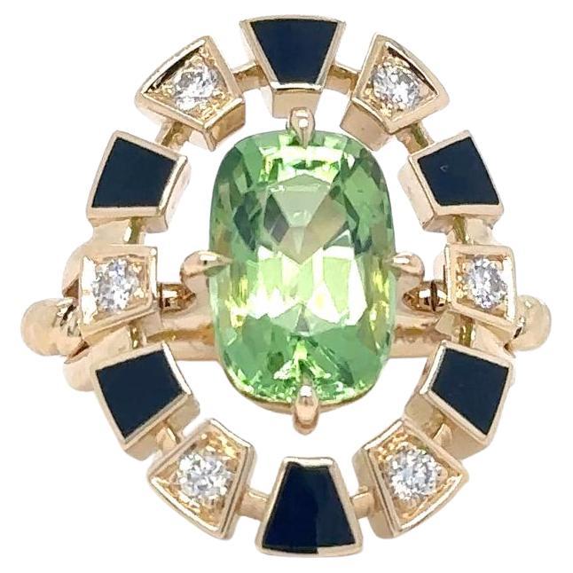 Frame ring, Yellow Gold, Black Lacquer, Diamonds, Peridot