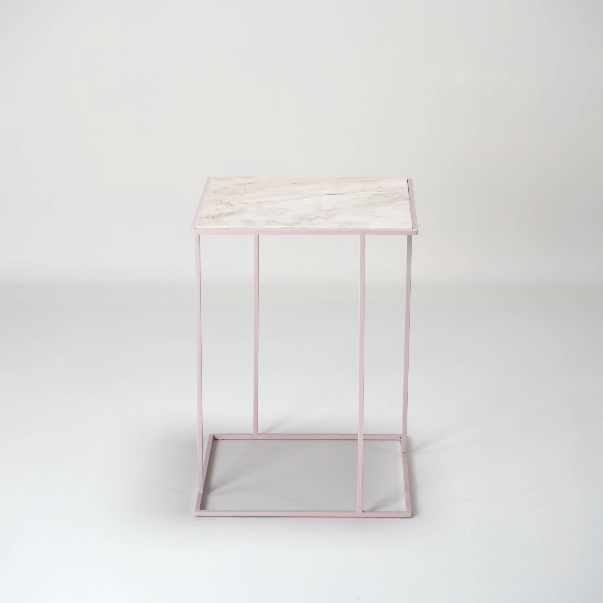 FramE is a side table designed with the intention of valuing the marble/stone top. 

The leg structure is intended as a 3D Frame inspired by Piet Mondrian paintings.

It comes in different varieties. In this case we used the beautiful Roman