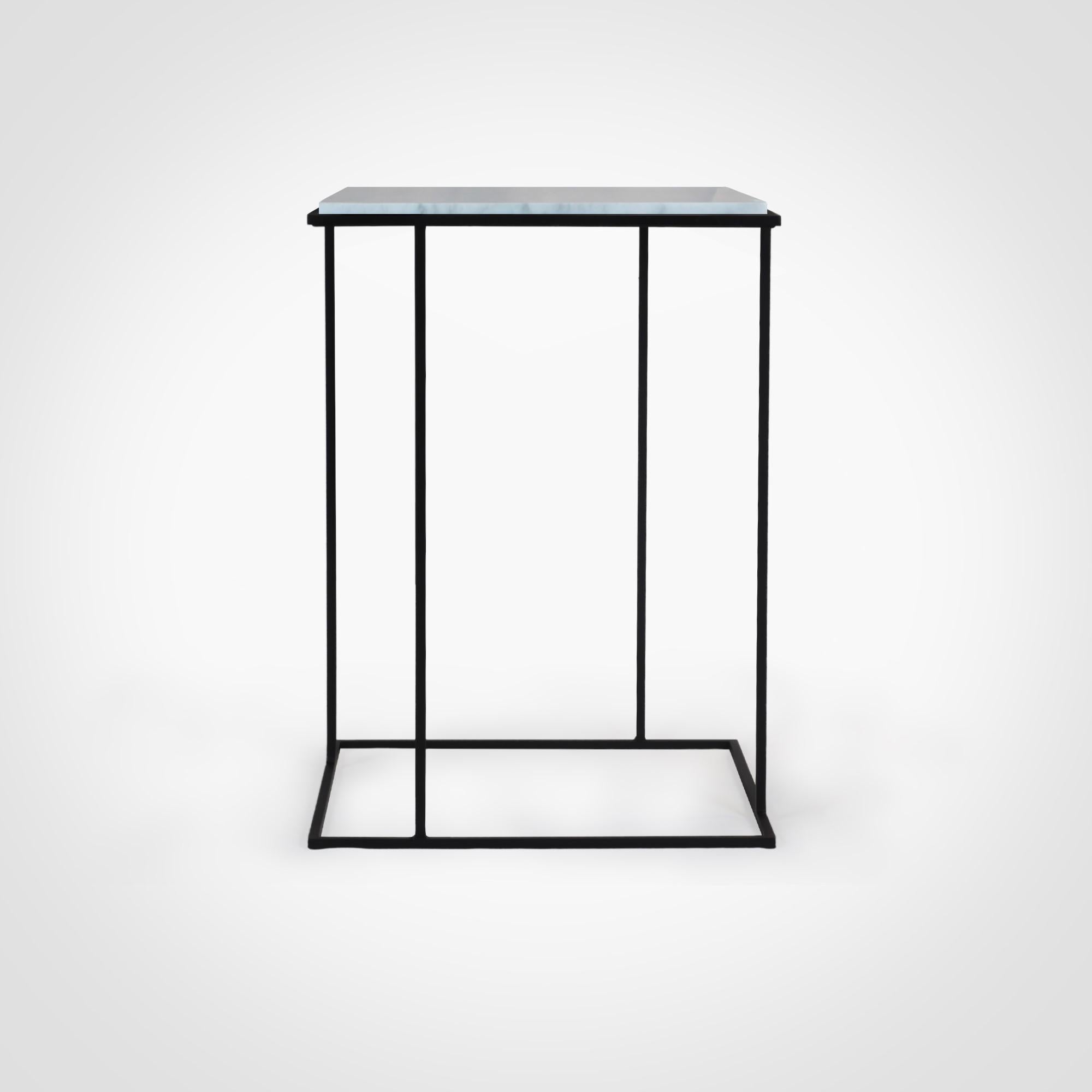 FramE Side Table: Elegant Design with 3D Frame , Carrara marble By DFdesignLab In New Condition For Sale In Campobasso, CB
