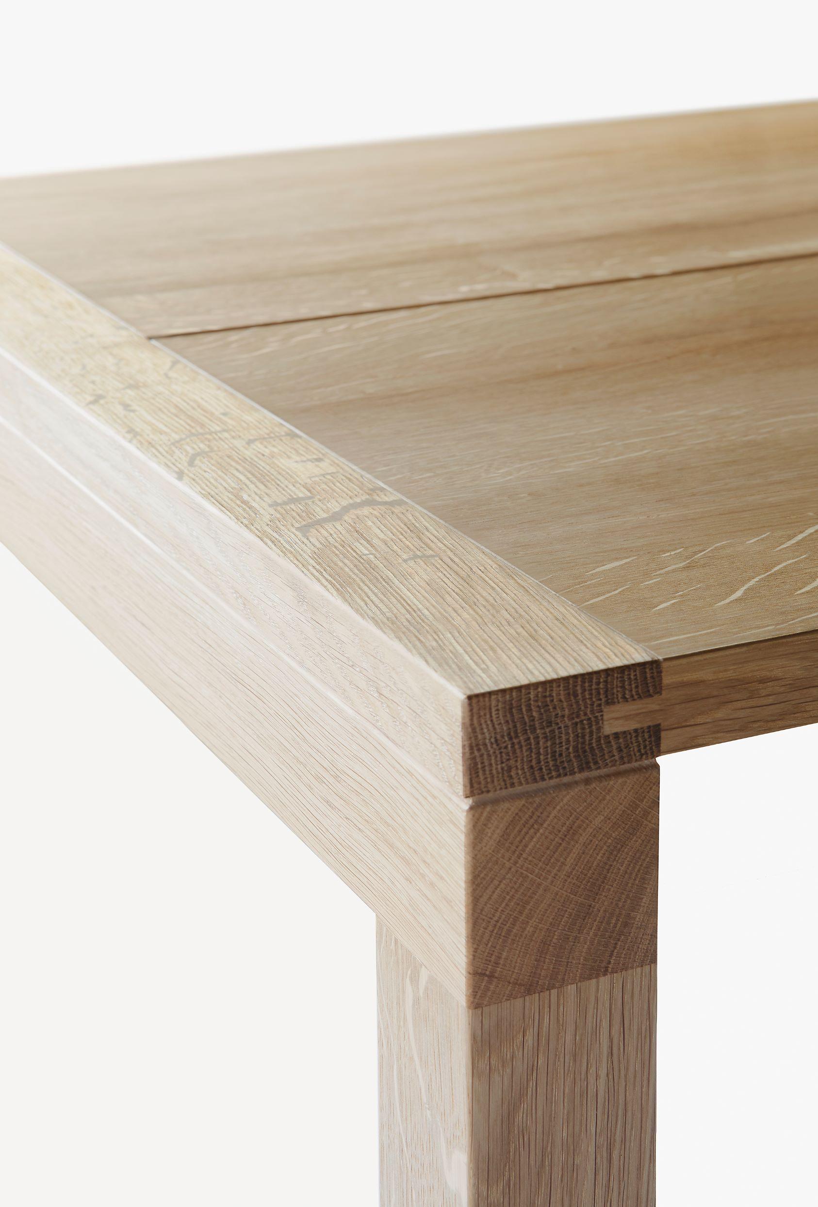 Moderne Table à cadre en chêne ou en frêne massif pour huit personnes par John Pawson en vente