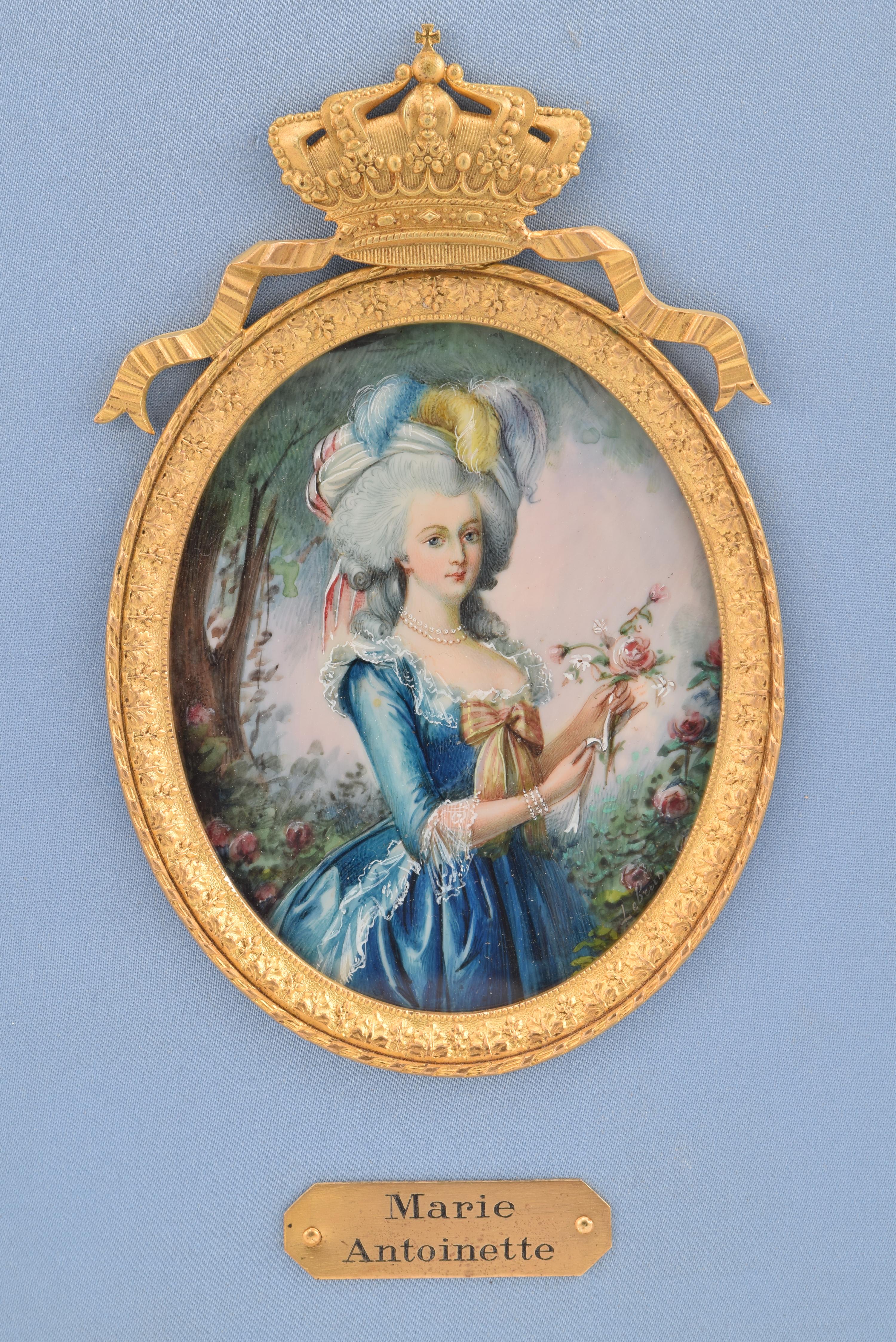 Rococo Frame with three miniatures; Marie Antoinette, etc. 19th century. For Sale