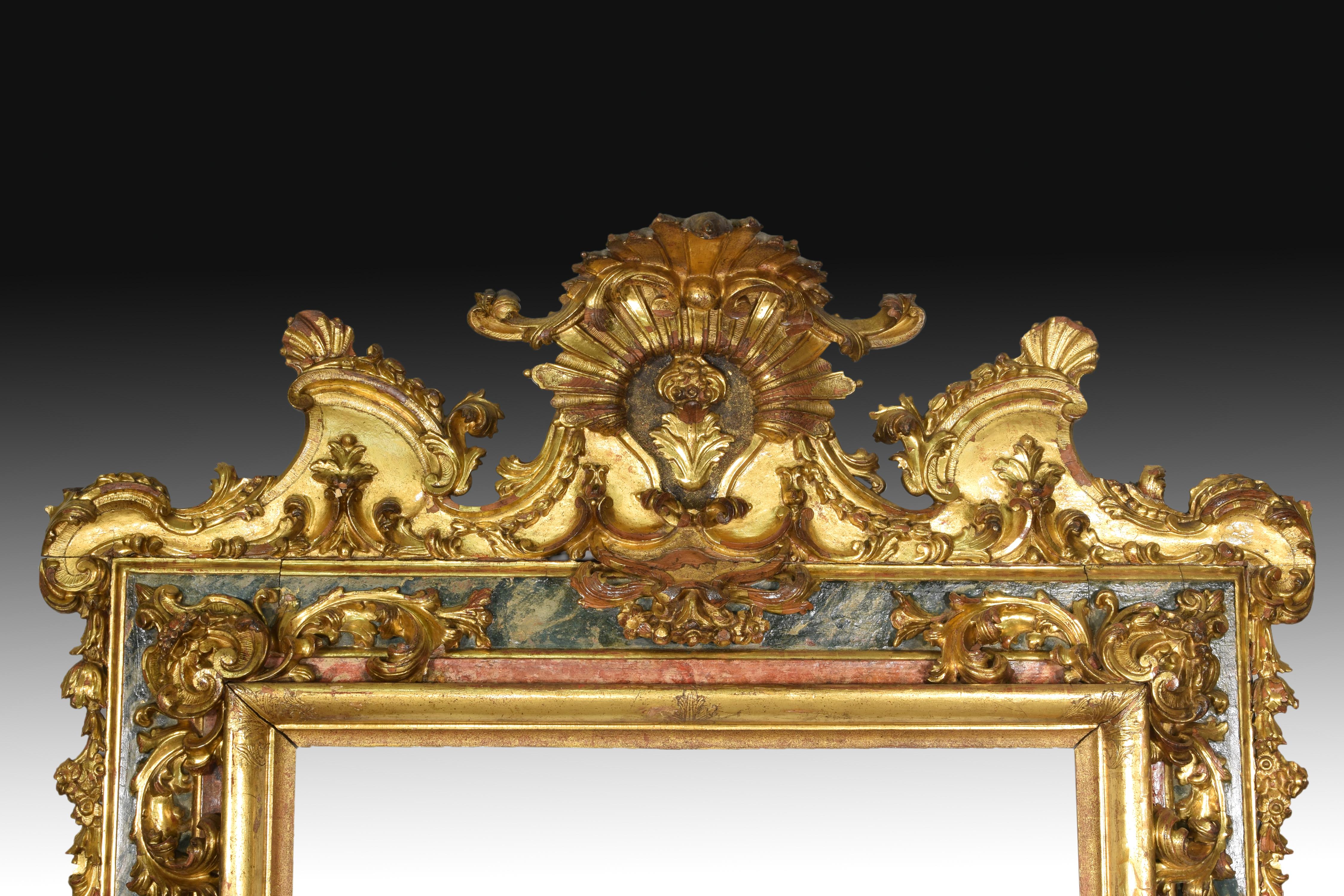 Framework. Carved wood, late 17th-early 18th century.
Rectangular frame that presents a 