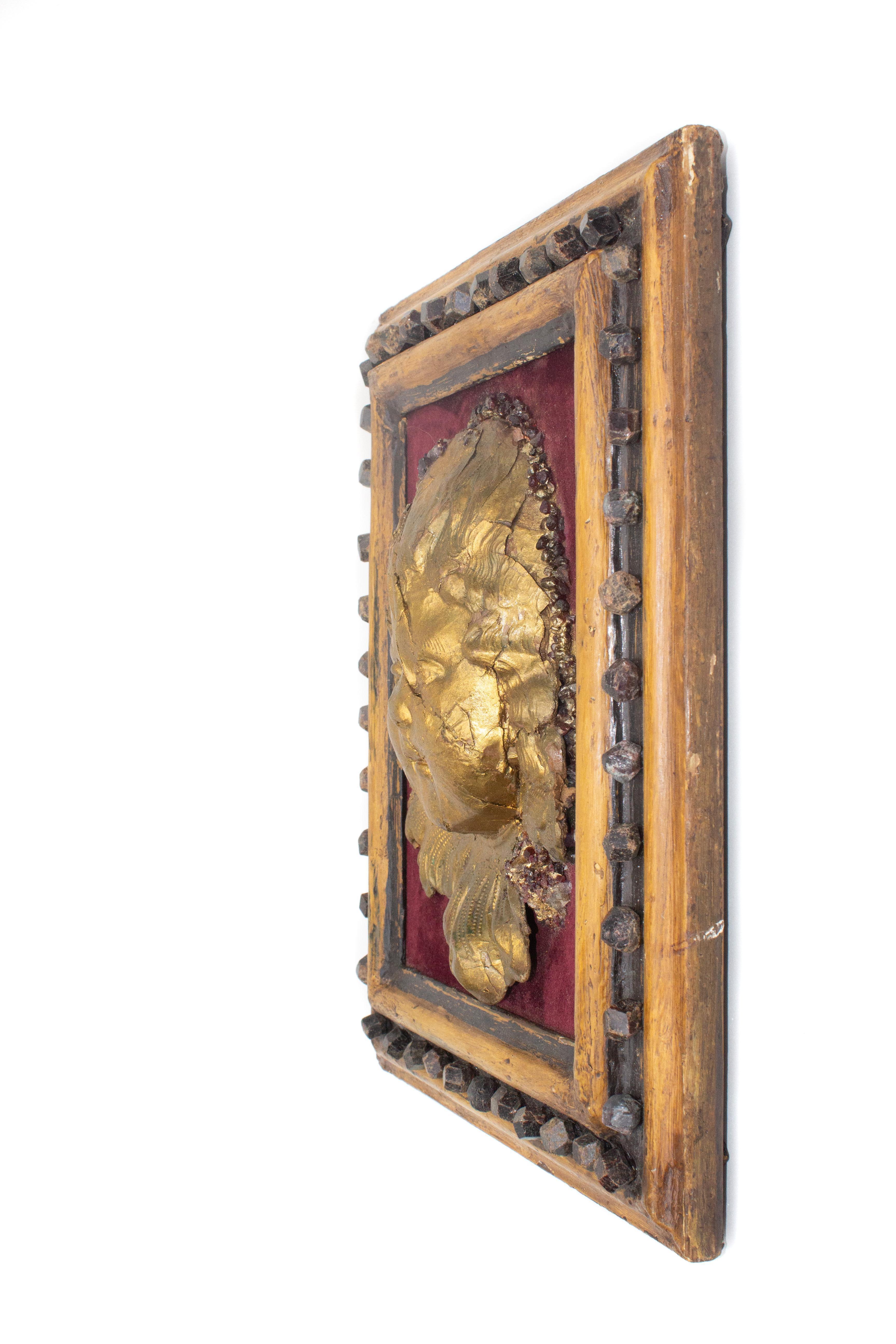 Framed 18th Century Italian Gold Leaf Angel Head Wall Relief Sculpture In Good Condition For Sale In Dublin, Dalkey