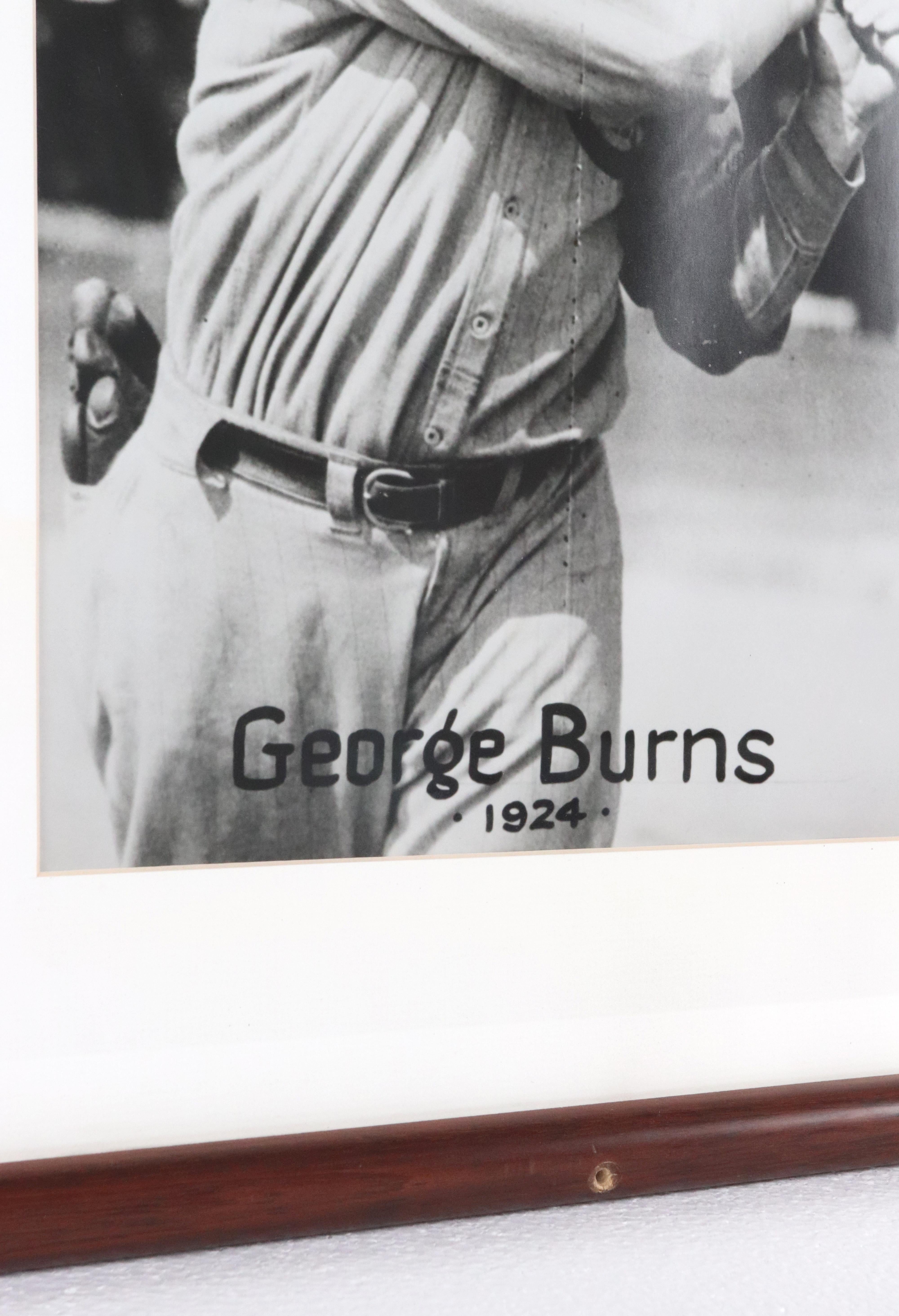 Gerahmte Fotografie des Baseballspielers George Burns von 1924 im Angebot 4