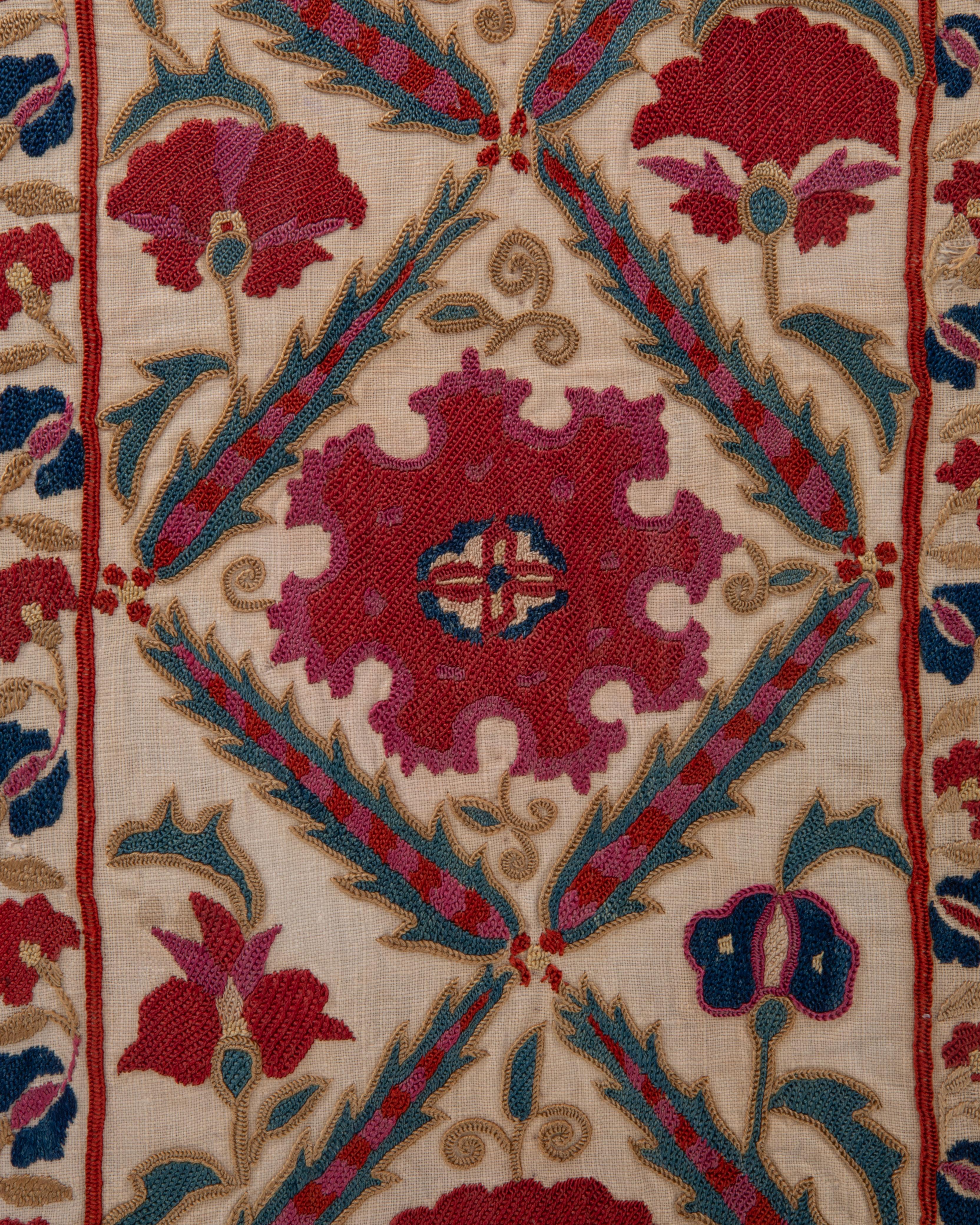 Ricamato Framed Antique Bukhara Suzani Fragment, Uzbekistan in vendita