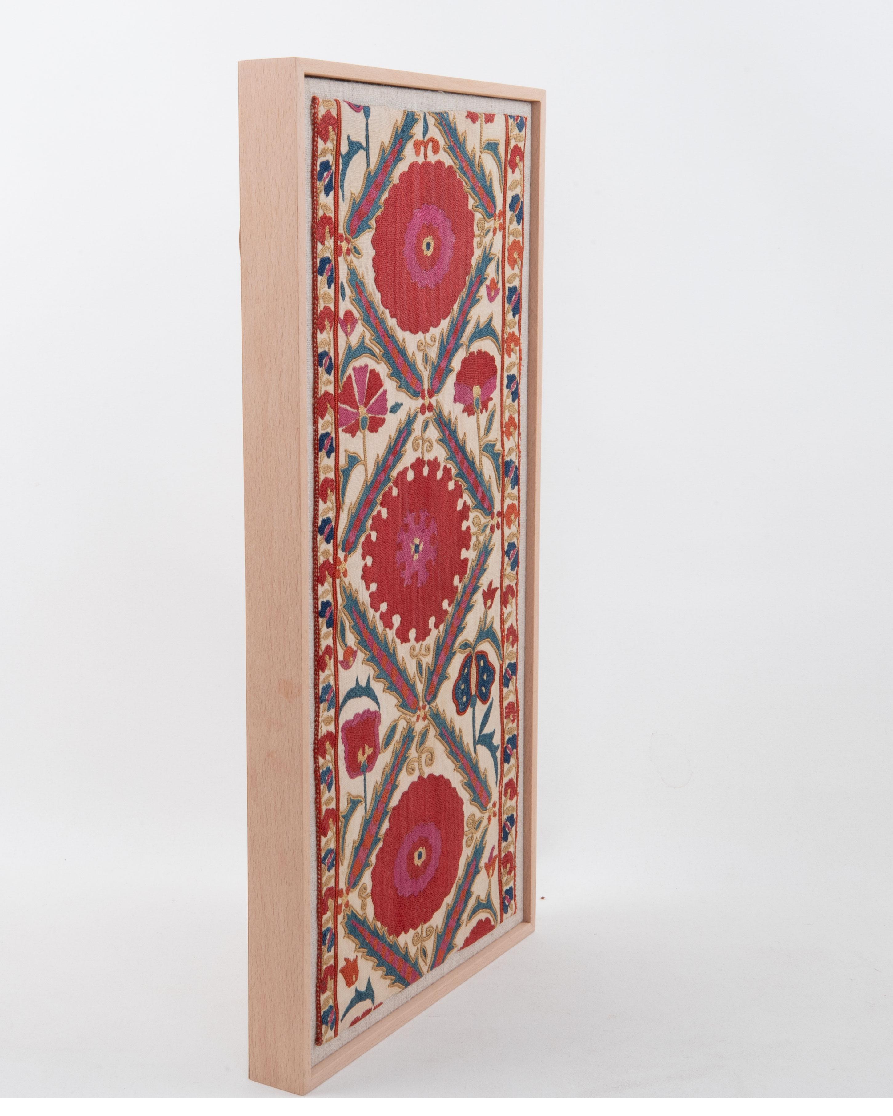 XIX secolo Framed Antique Bukhara Suzani Fragment, Uzbekistan in vendita