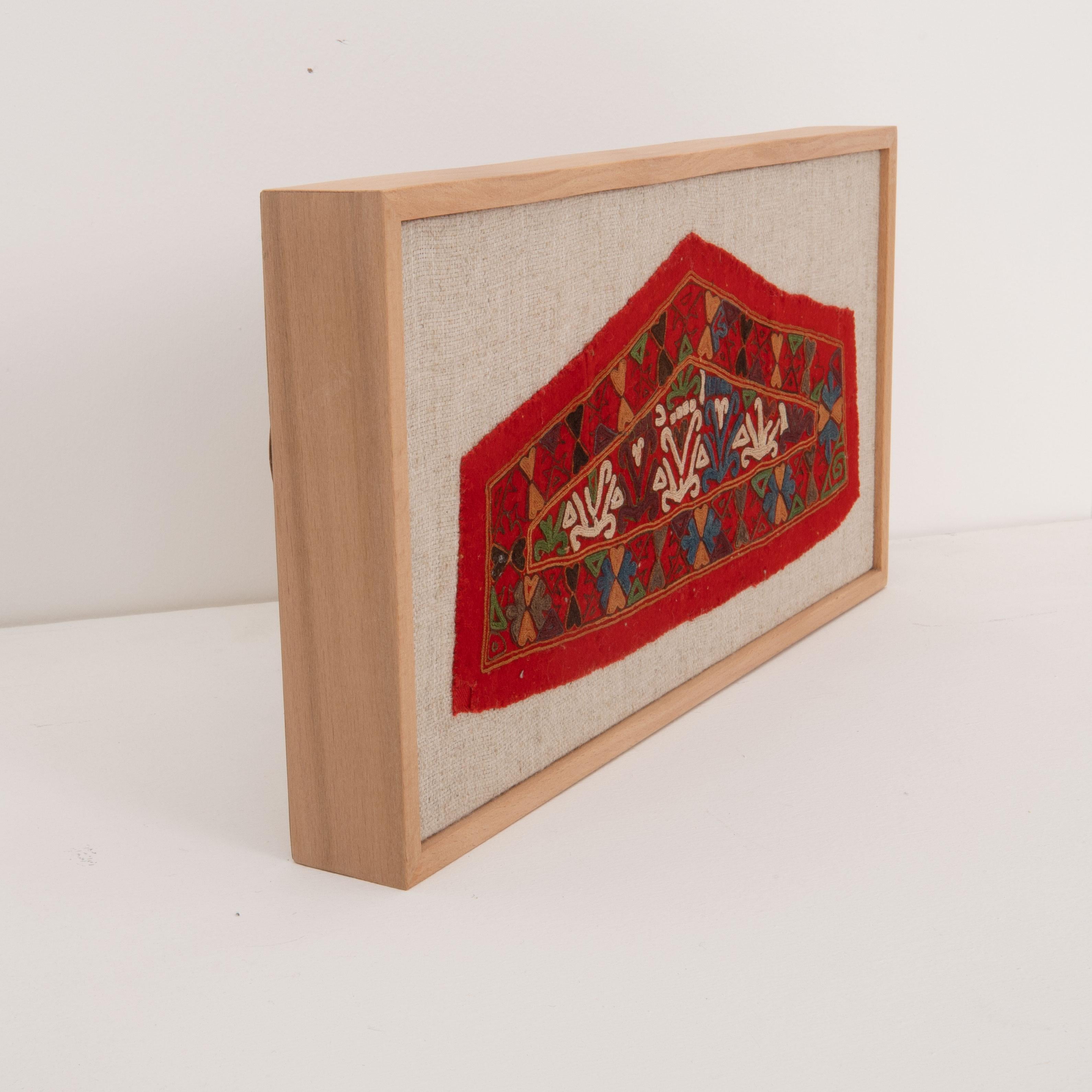 Brodé Bandeau ancien encadré de la tribu Choroe, Turkménistan, 19e siècle. en vente