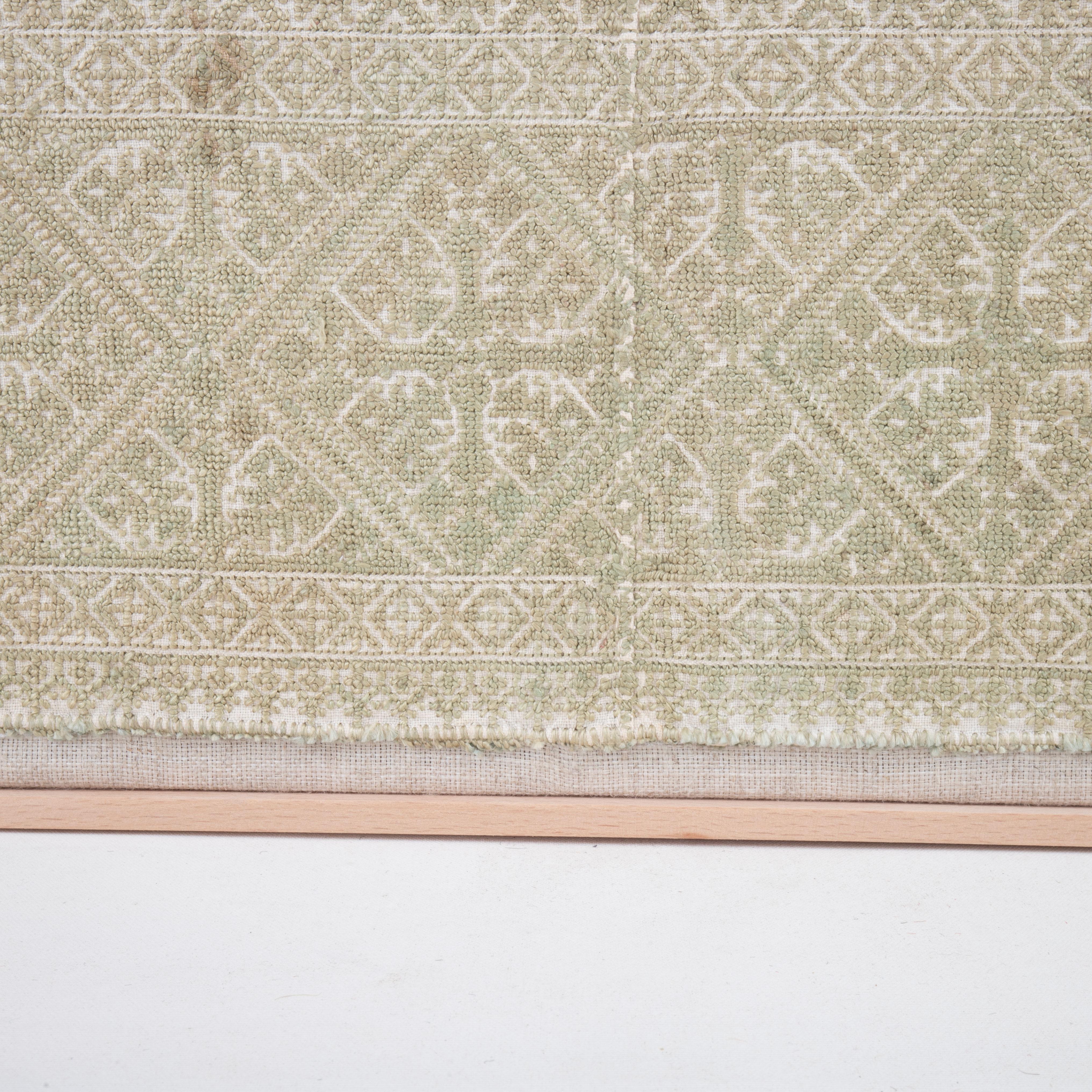 broderie ancienne de fez encadrée, Maroc début du 20e siècle Bon état - En vente à Istanbul, TR