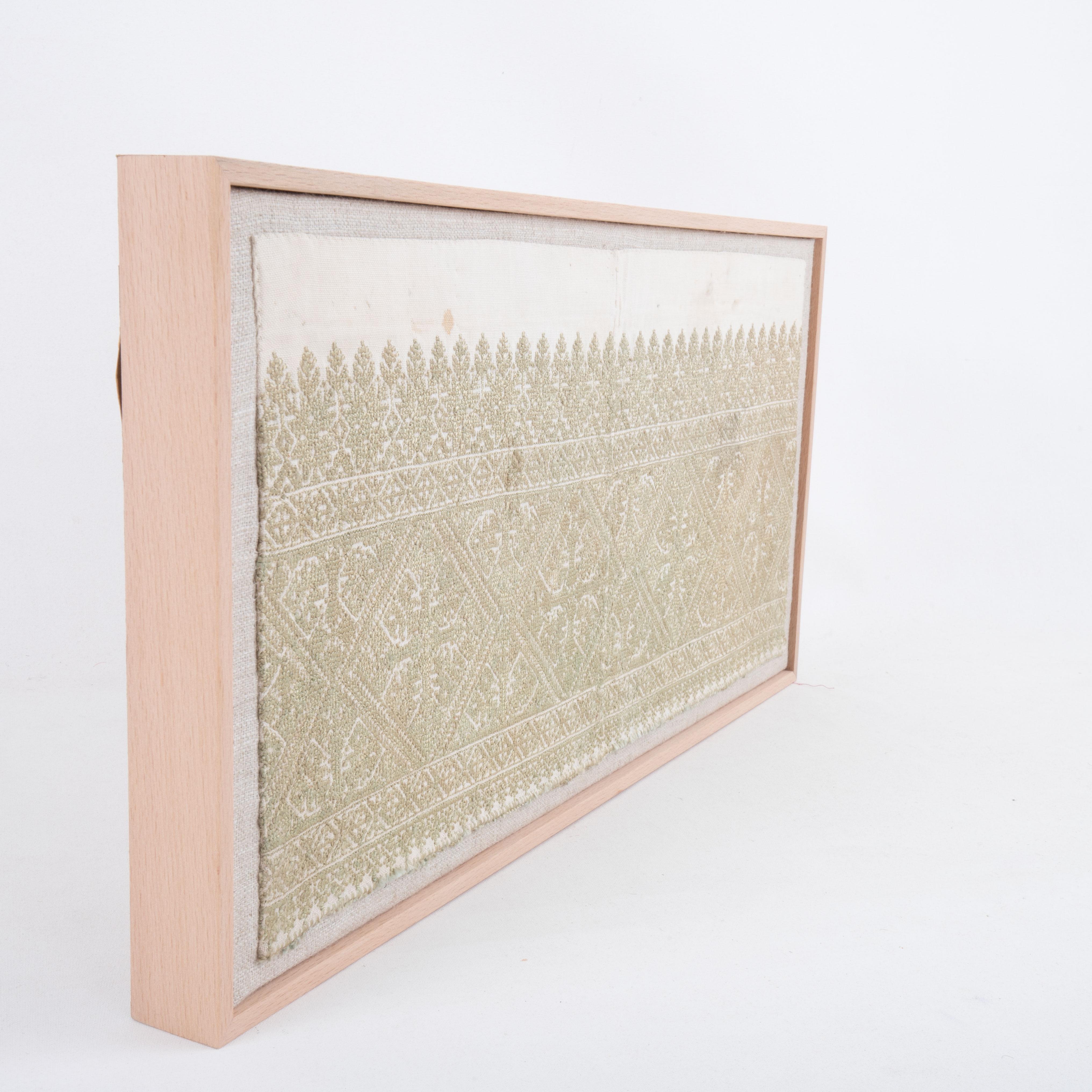 20ième siècle broderie ancienne de fez encadrée, Maroc début du 20e siècle en vente