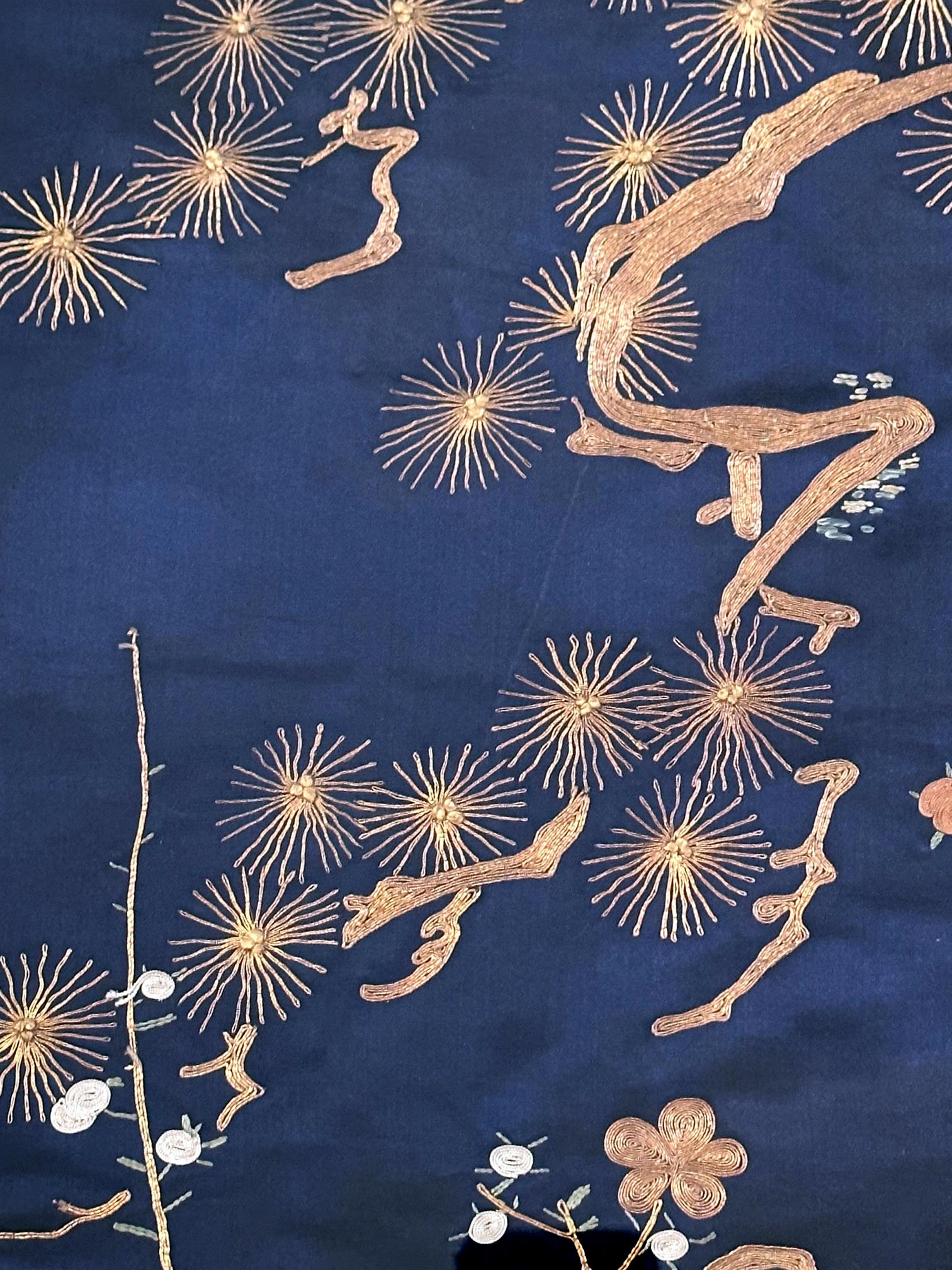 Gerahmte antike japanische Stickerei Fukusa Panel  im Angebot 6