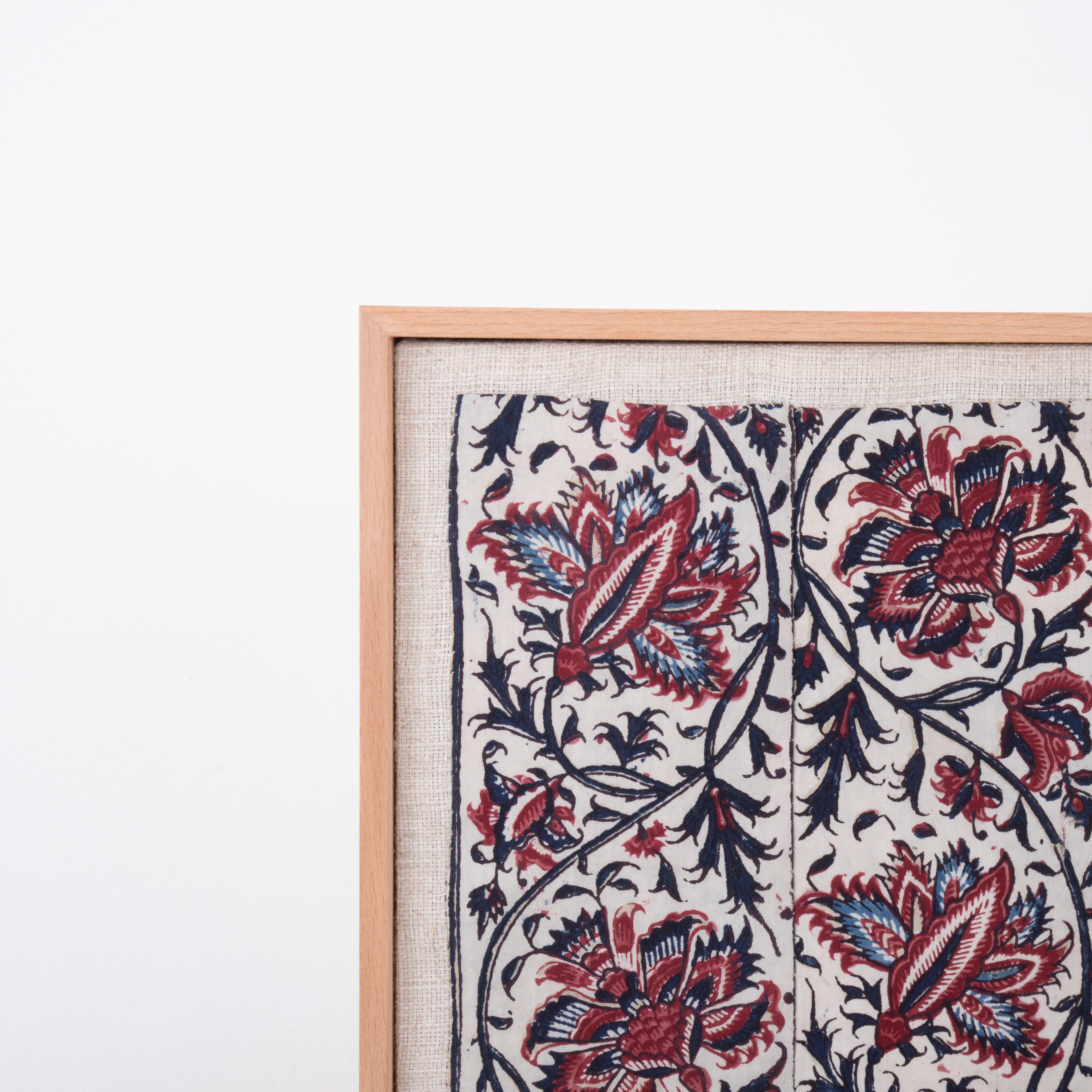 Gerahmtes antikes Kalamkari-Fragment, Indien (Indisch) im Angebot
