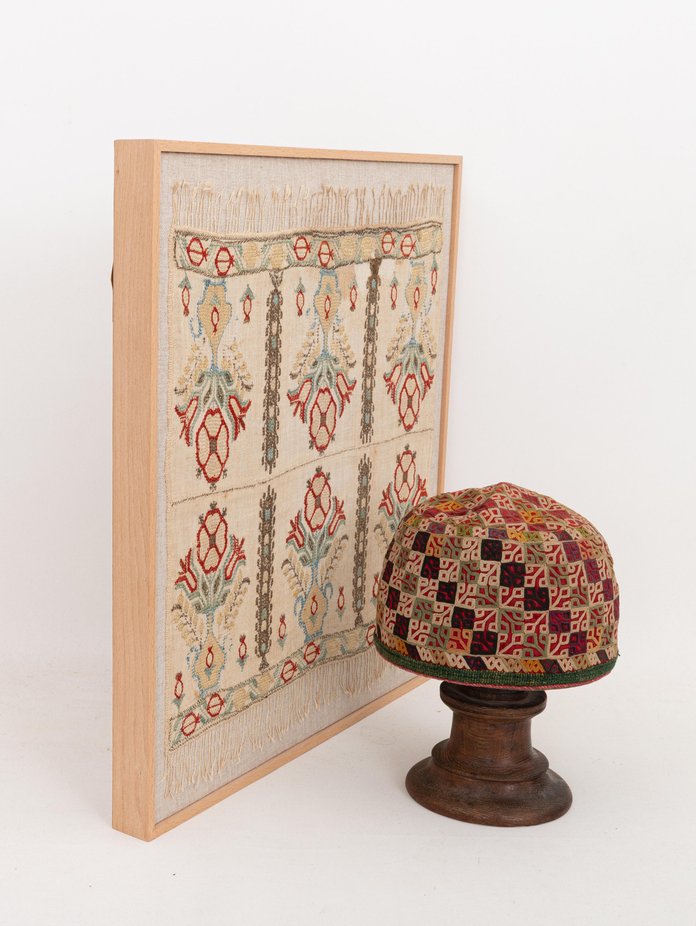 Brodé Encadrement d'une ancienne broderie ottomane, A.L.A.C. Turquie en vente