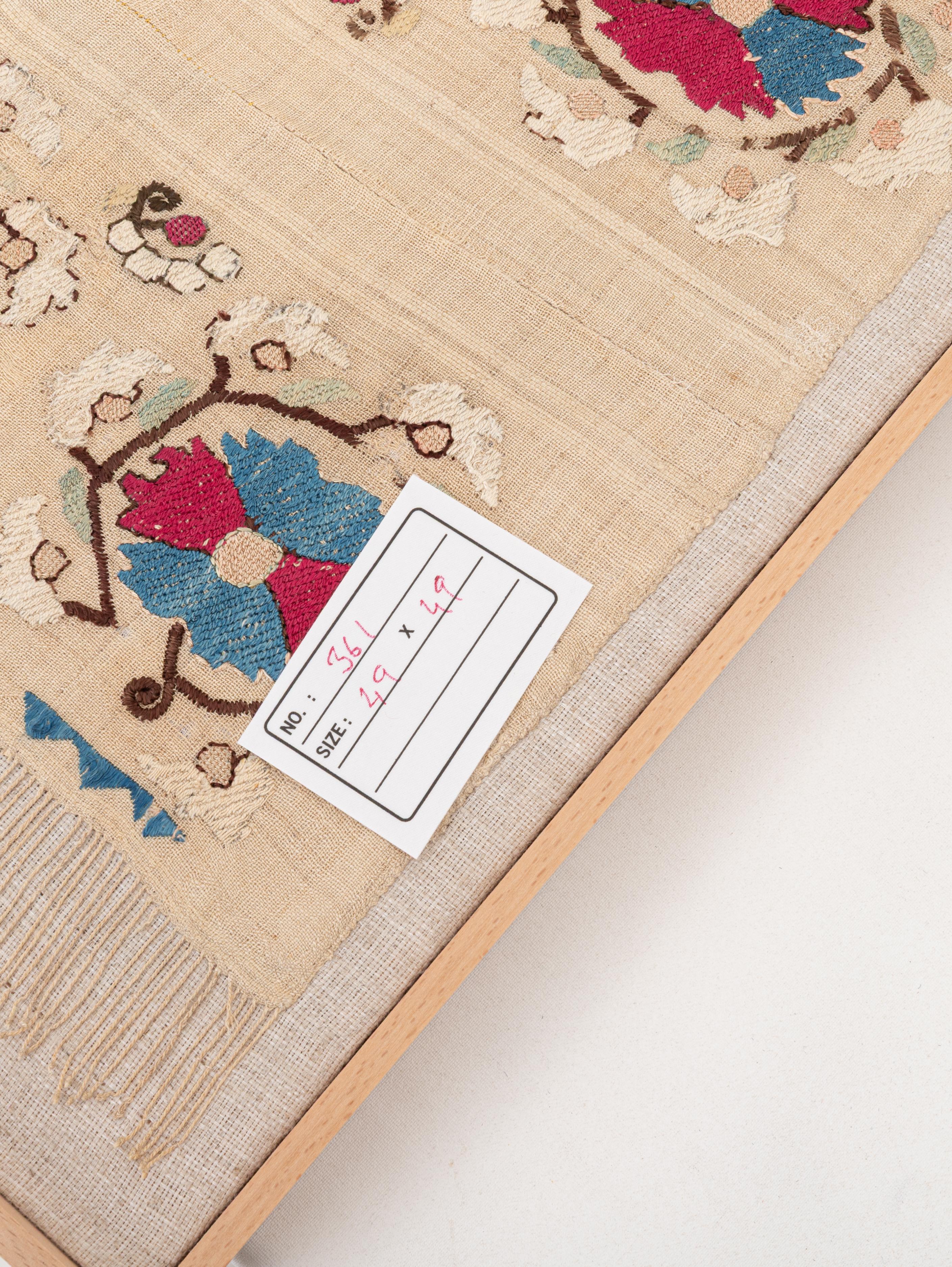 XIXe siècle Encadrement d'une ancienne broderie ottomane, A.L.A.C. Turquie en vente