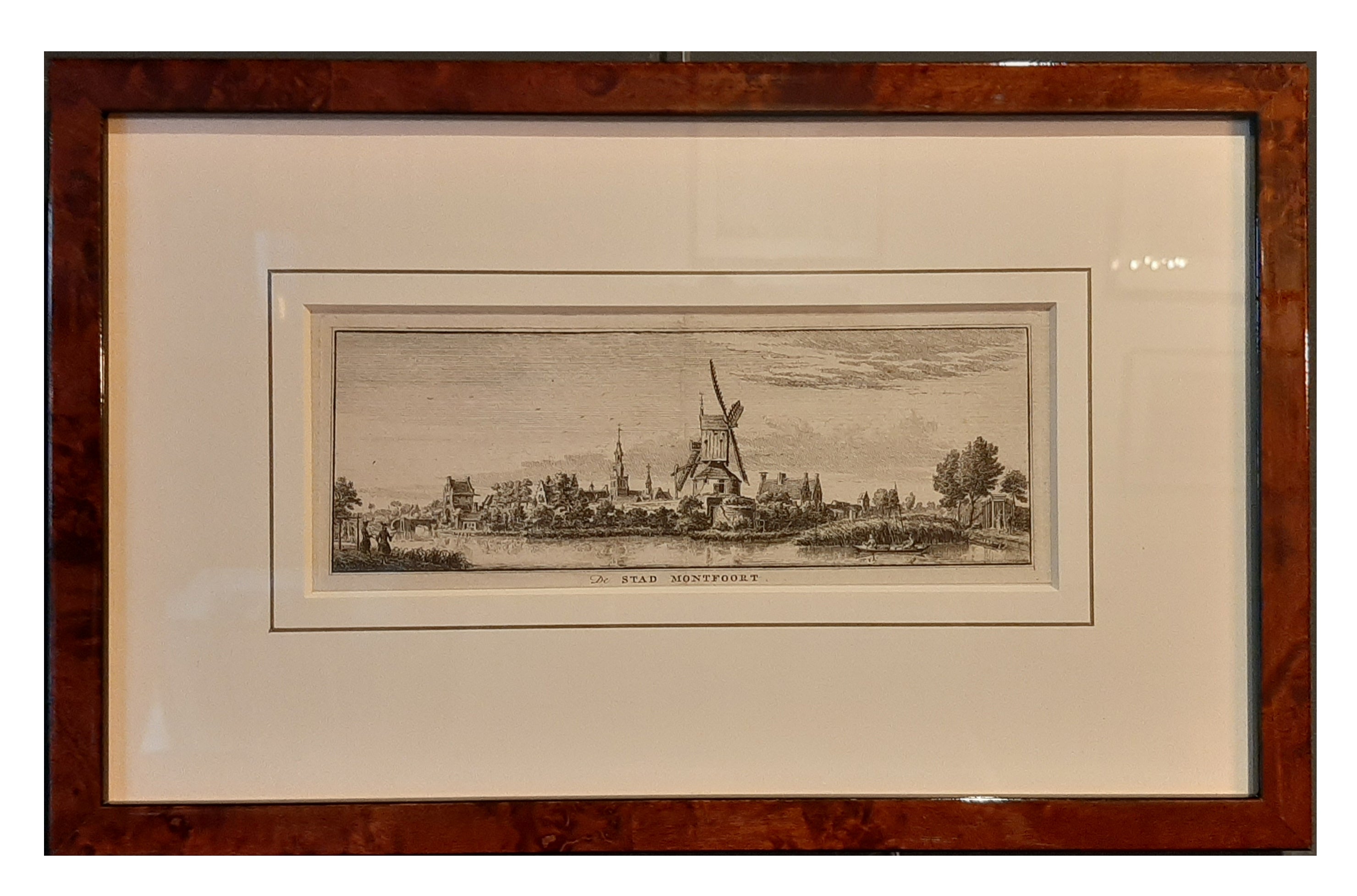 Framed Antique Print of the City of Montfoort in The Netherlands, circa 1750 For Sale