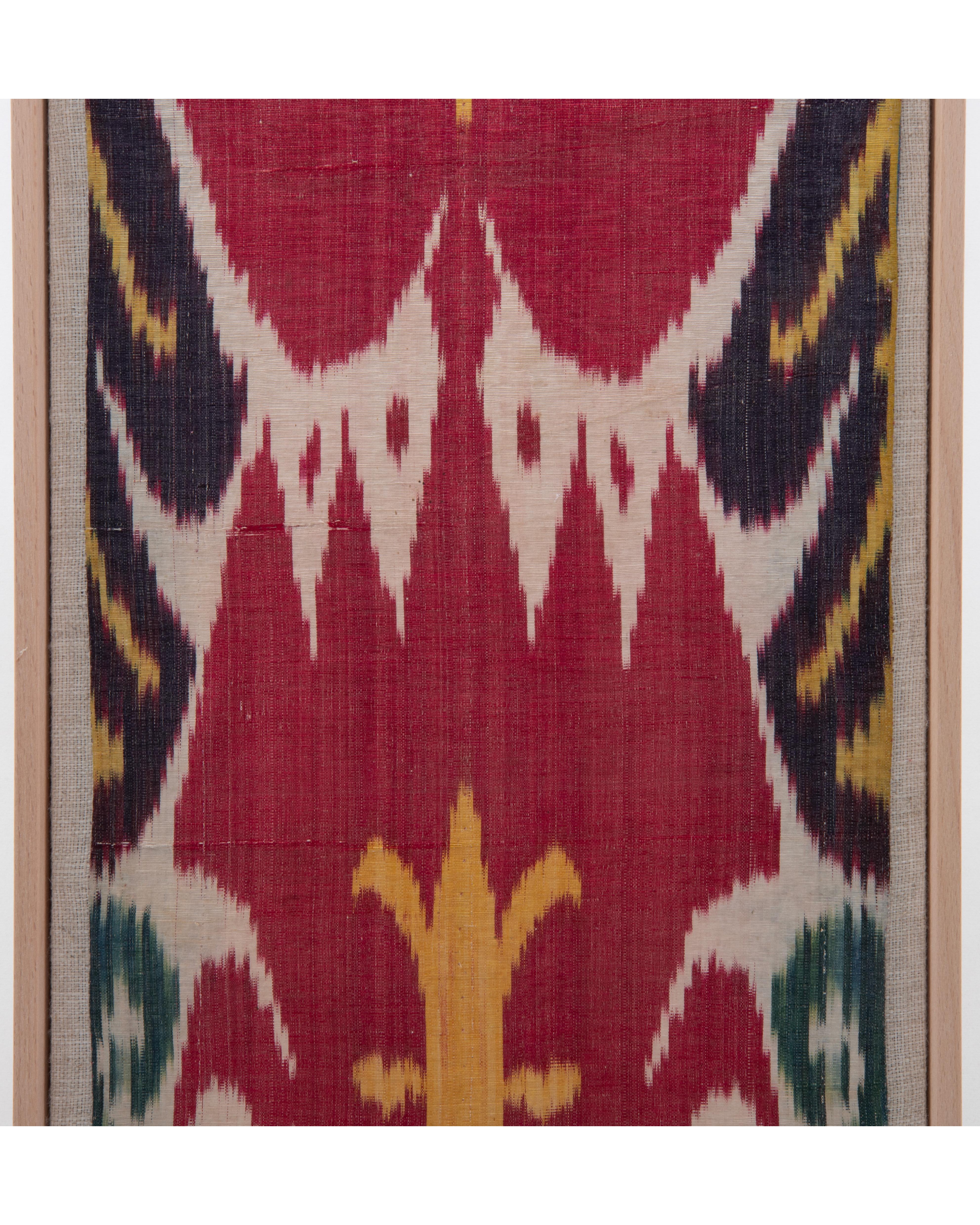 Uzbeko Framed Antique Silk and Cotton Ikat Fragment, 19th C. in vendita