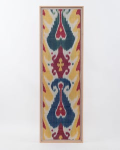 Frammento di Ikat antico in seta e cotone incorniciato, Uzbekistan