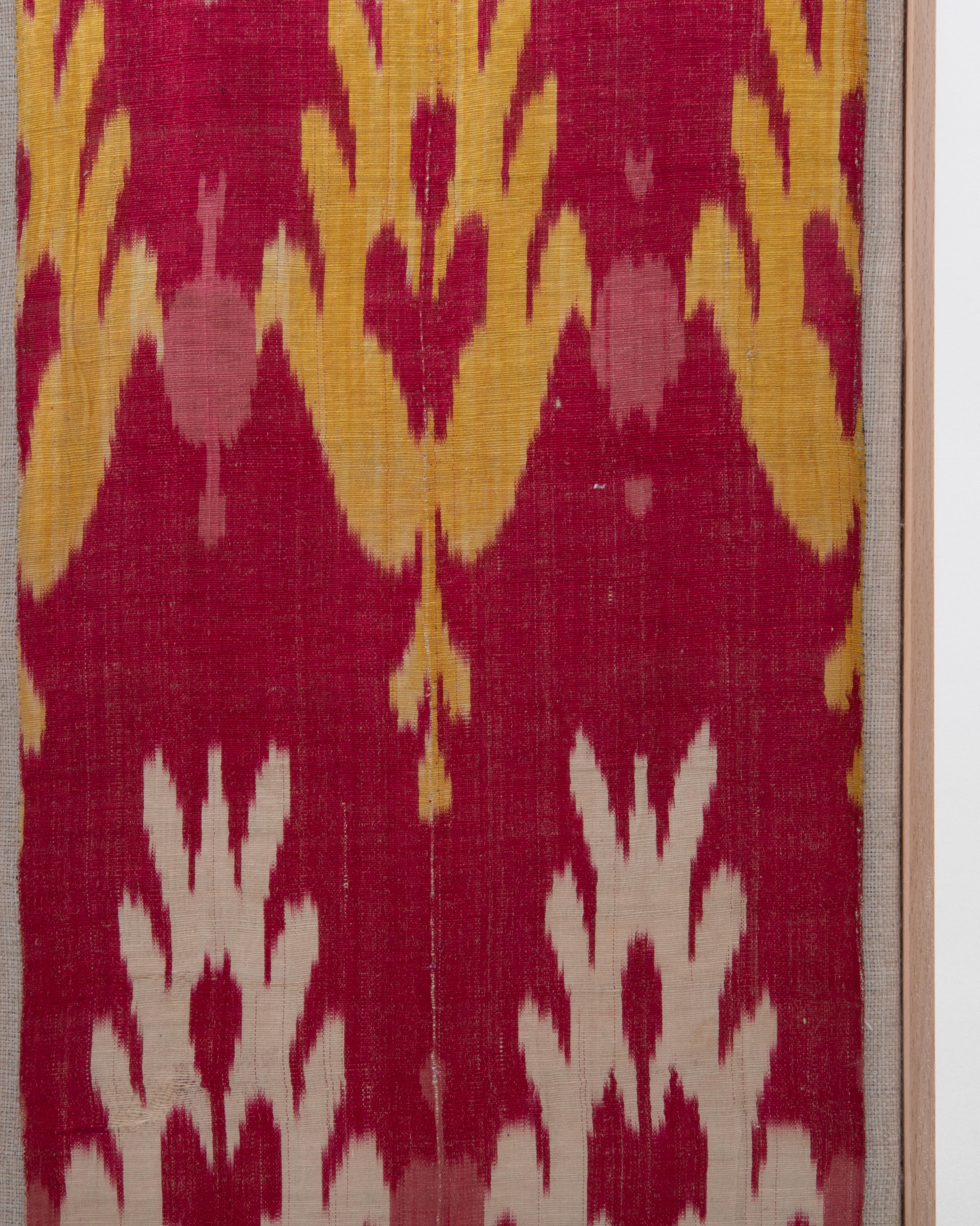 Framed Antique Silk and Cotton Ikat Fragment, 19th C. (Usbekisch) im Angebot