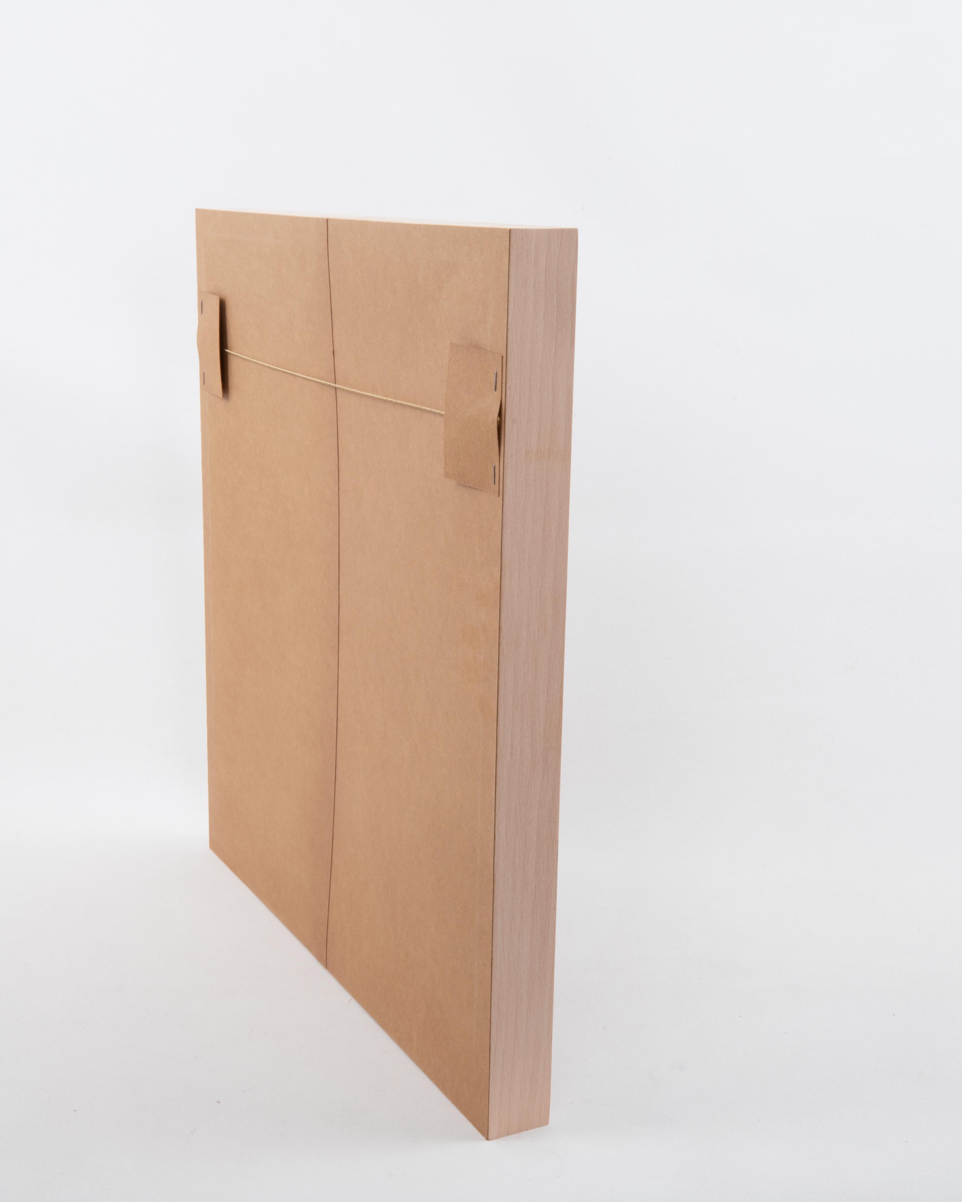 Gerahmtes antikes Suzani-Fragment, Tadschikistan, 19. (Seide) im Angebot