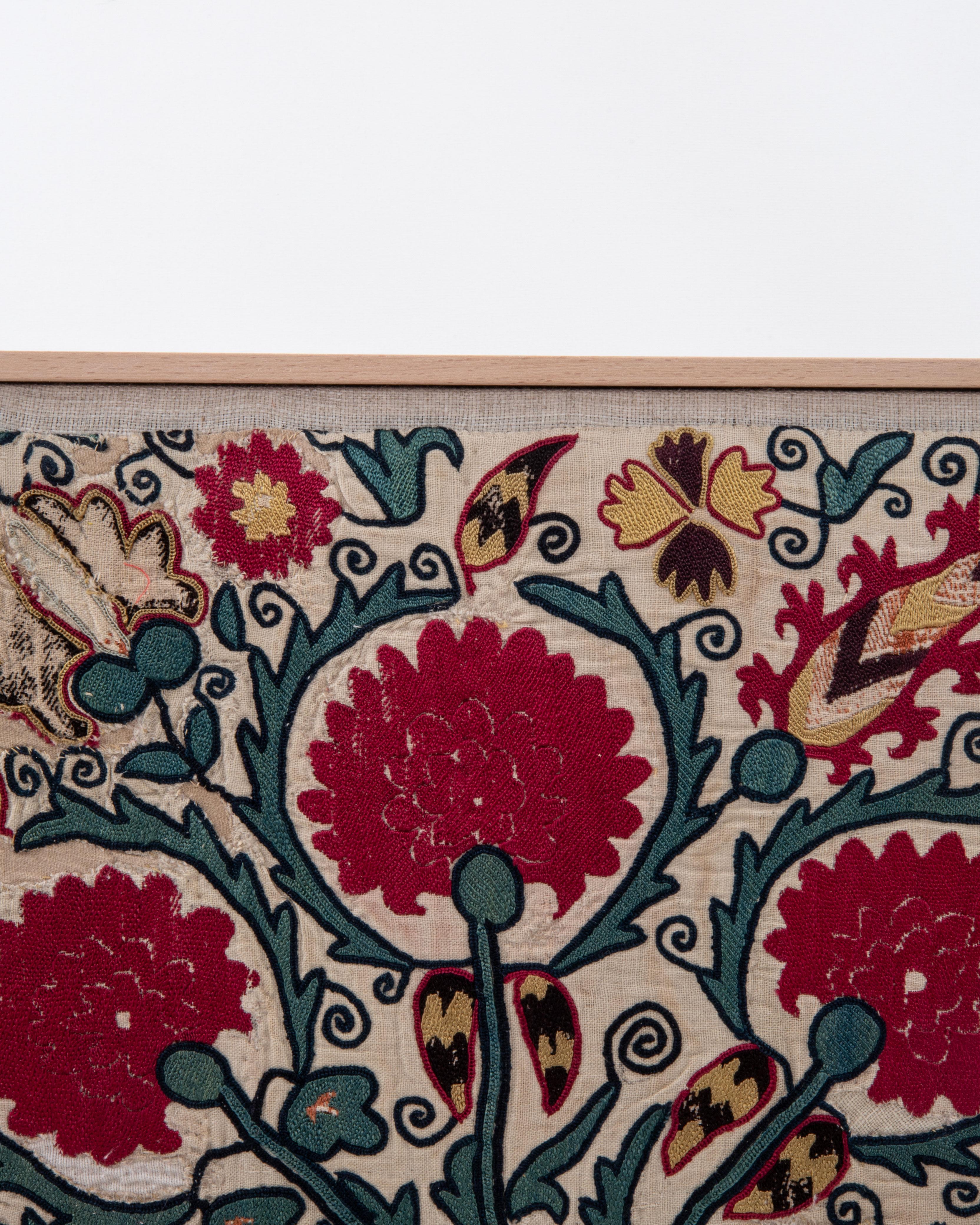 Framed Antique Ura Tube Suzani Fragment, Tajikstan Tayiko en venta