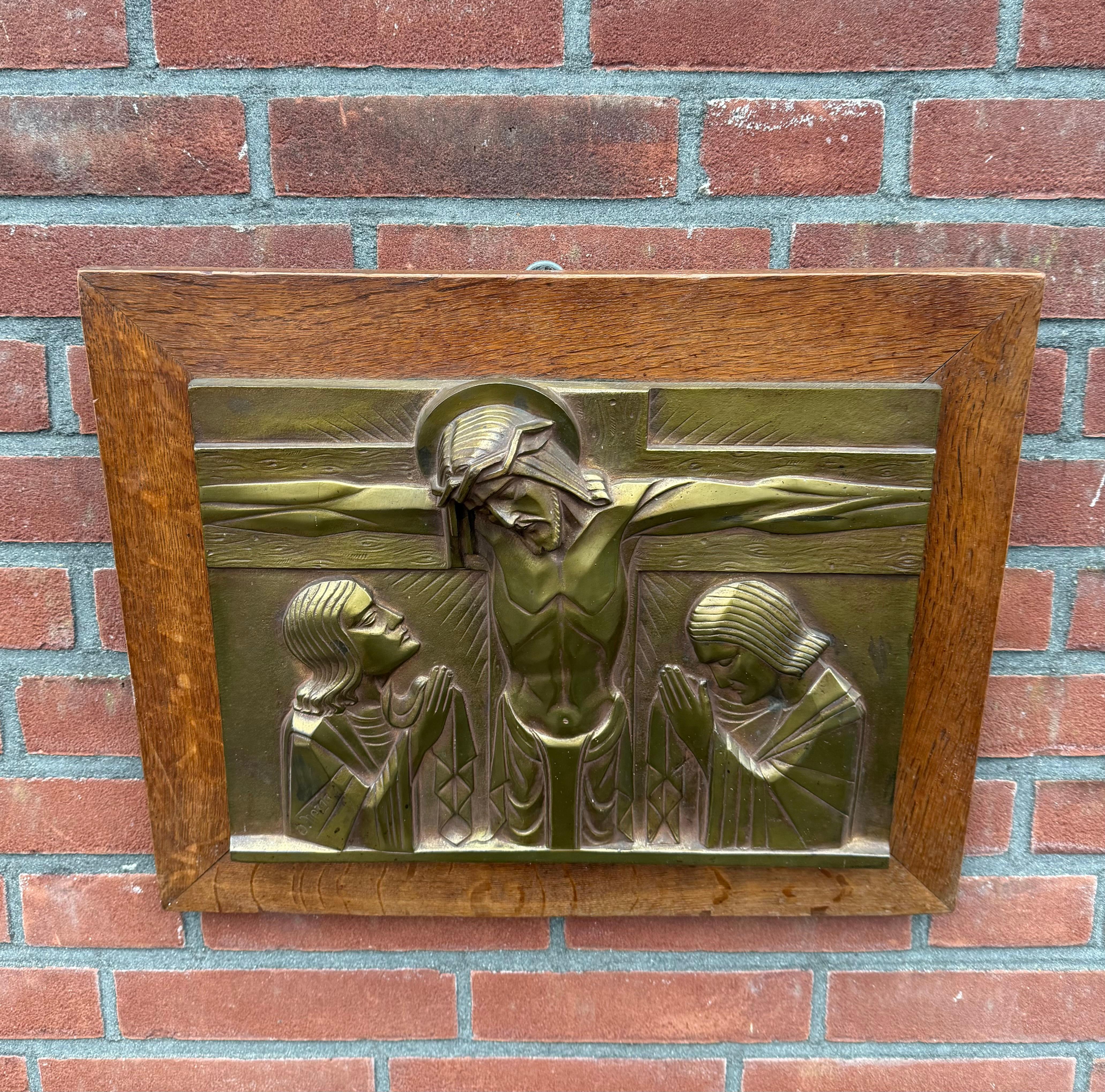 Plaque religieuse en bronze Art Déco encadrée du Christ sur le CRUCIFIX par Sylvain Norga en vente 6