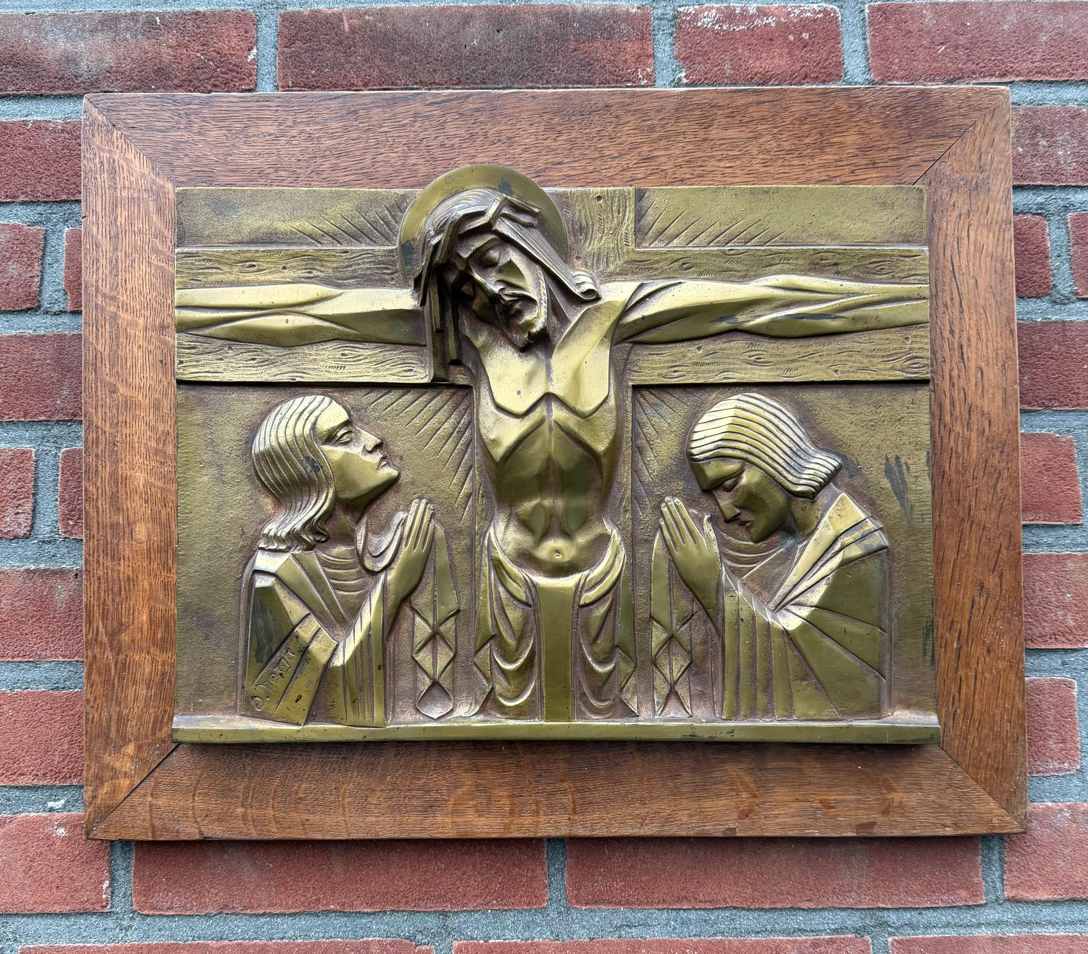 Plaque religieuse en bronze Art Déco encadrée du Christ sur le CRUCIFIX par Sylvain Norga en vente 9