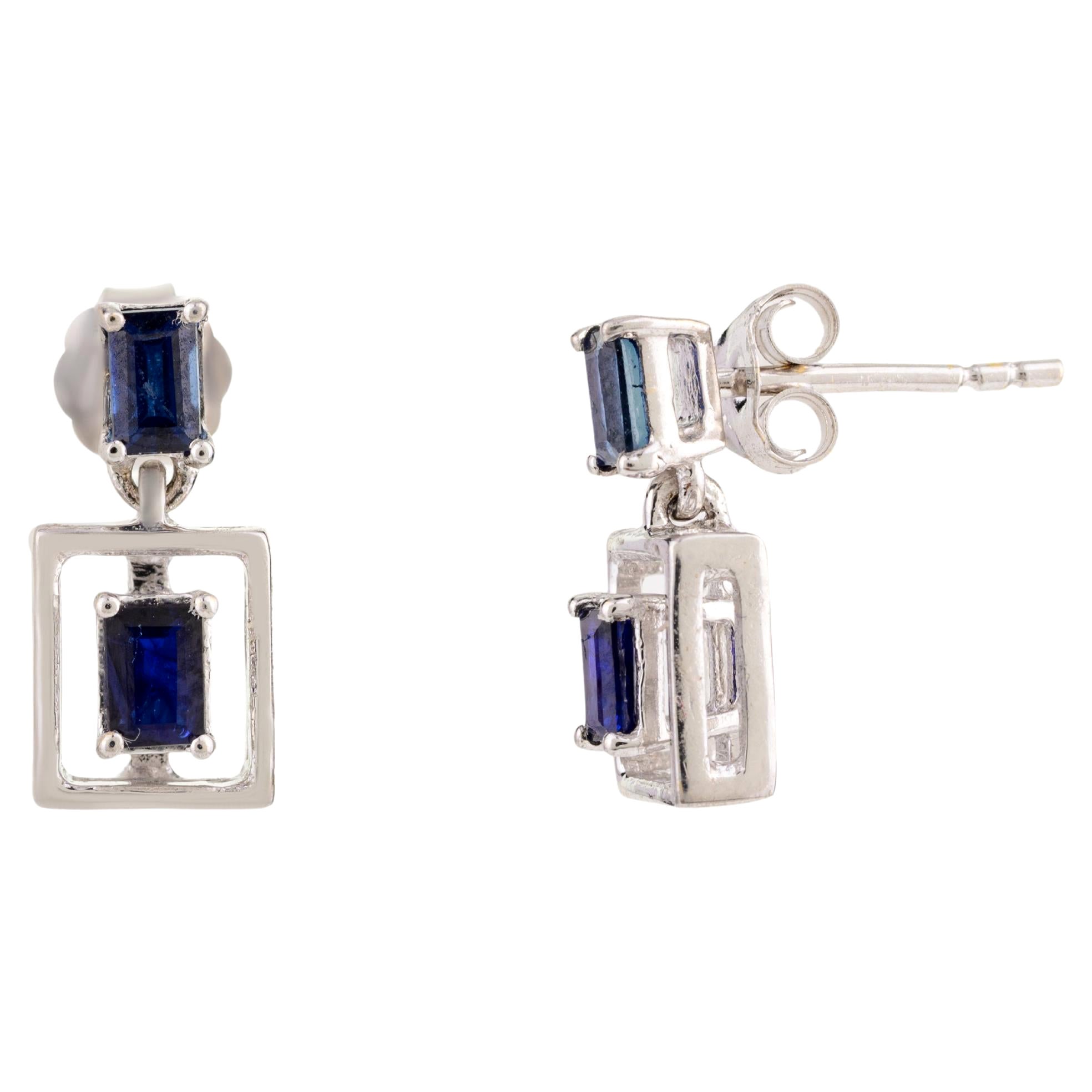 Pendientes colgantes de zafiro azul talla baguette en oro blanco macizo de 18k