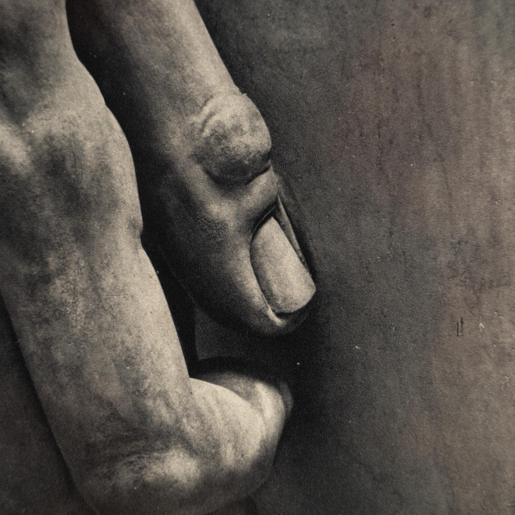 Héliogravure noir et blanc encadrée de l'A David de Michel-Ange - Circa 1940 en vente 4
