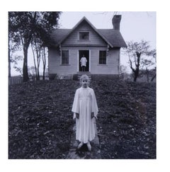 Photographie encadrée en noir et blanc d'Arthur Tress