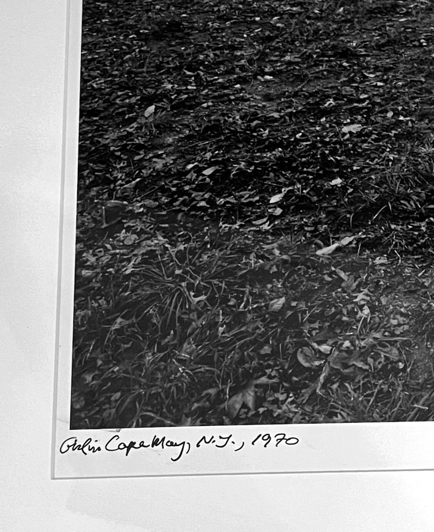 Gerahmte Schwarz-Weiß-Fotografie von Arthur Tress (amerikanisch) im Angebot