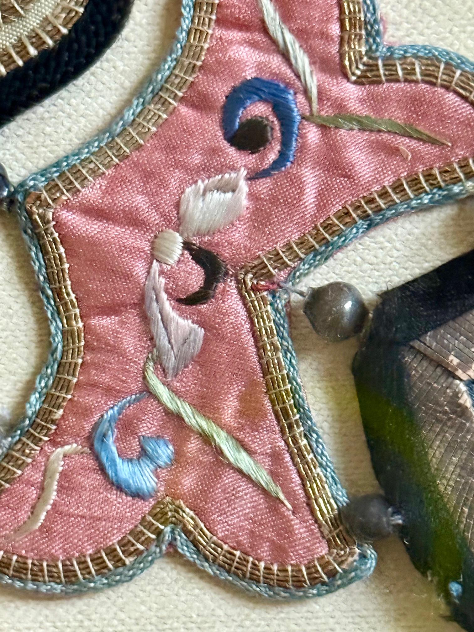 Framed Chinese Antique Embroidery Silk Collar Qing Dynasty For Sale 9