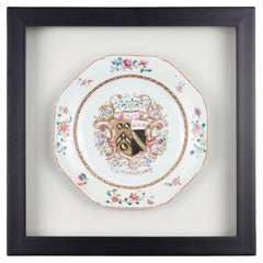 Plato octogonal chino de exportación enmarcado, c. 1750-1800