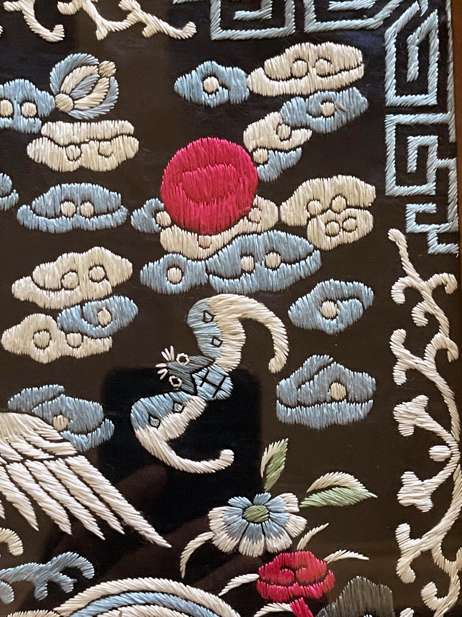 Silk Framed Chinese Qing Dynasty Embroidered Fifth Rank Badge For Sale