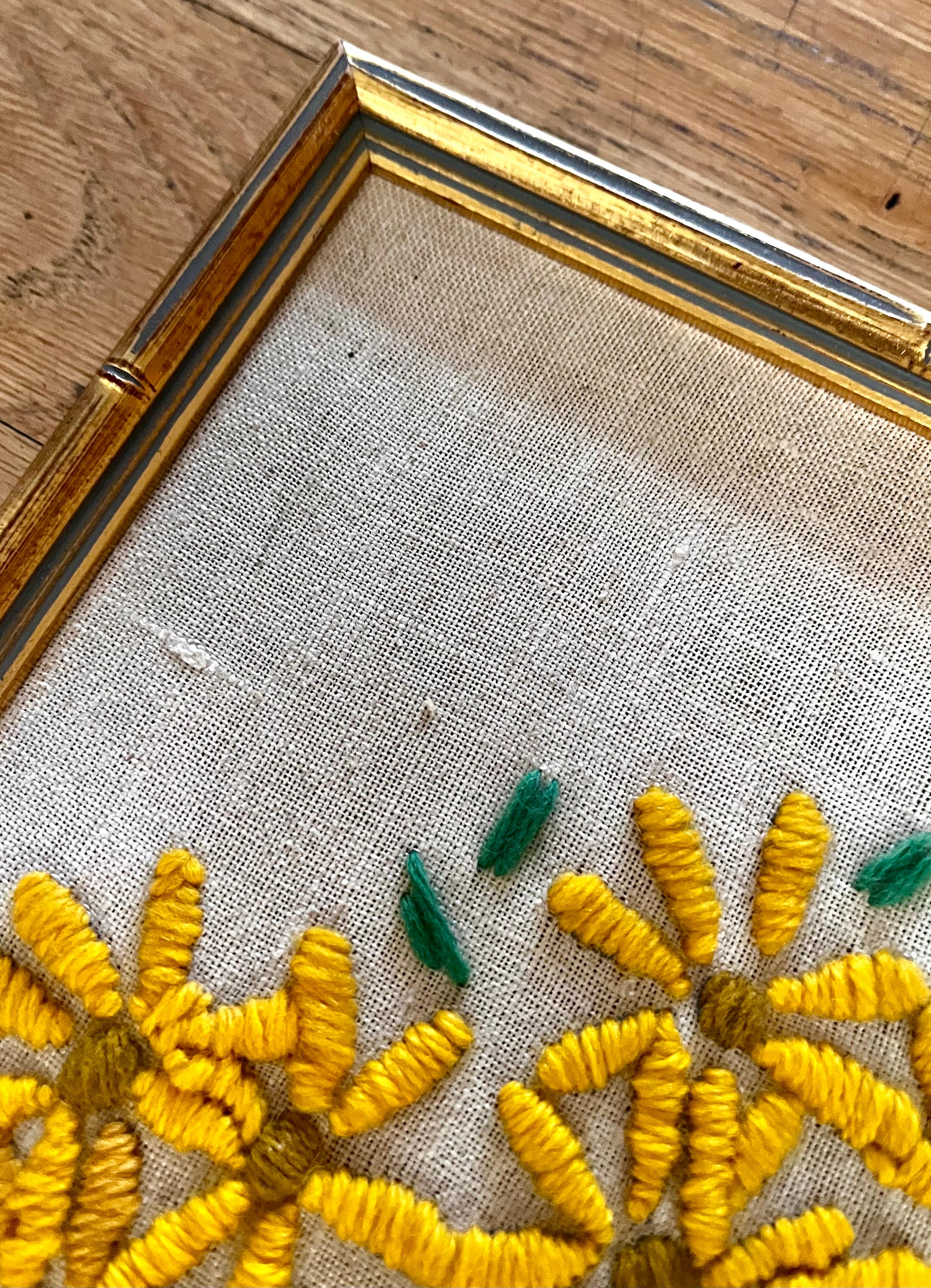 Gerahmte Crewel-Stickerei 