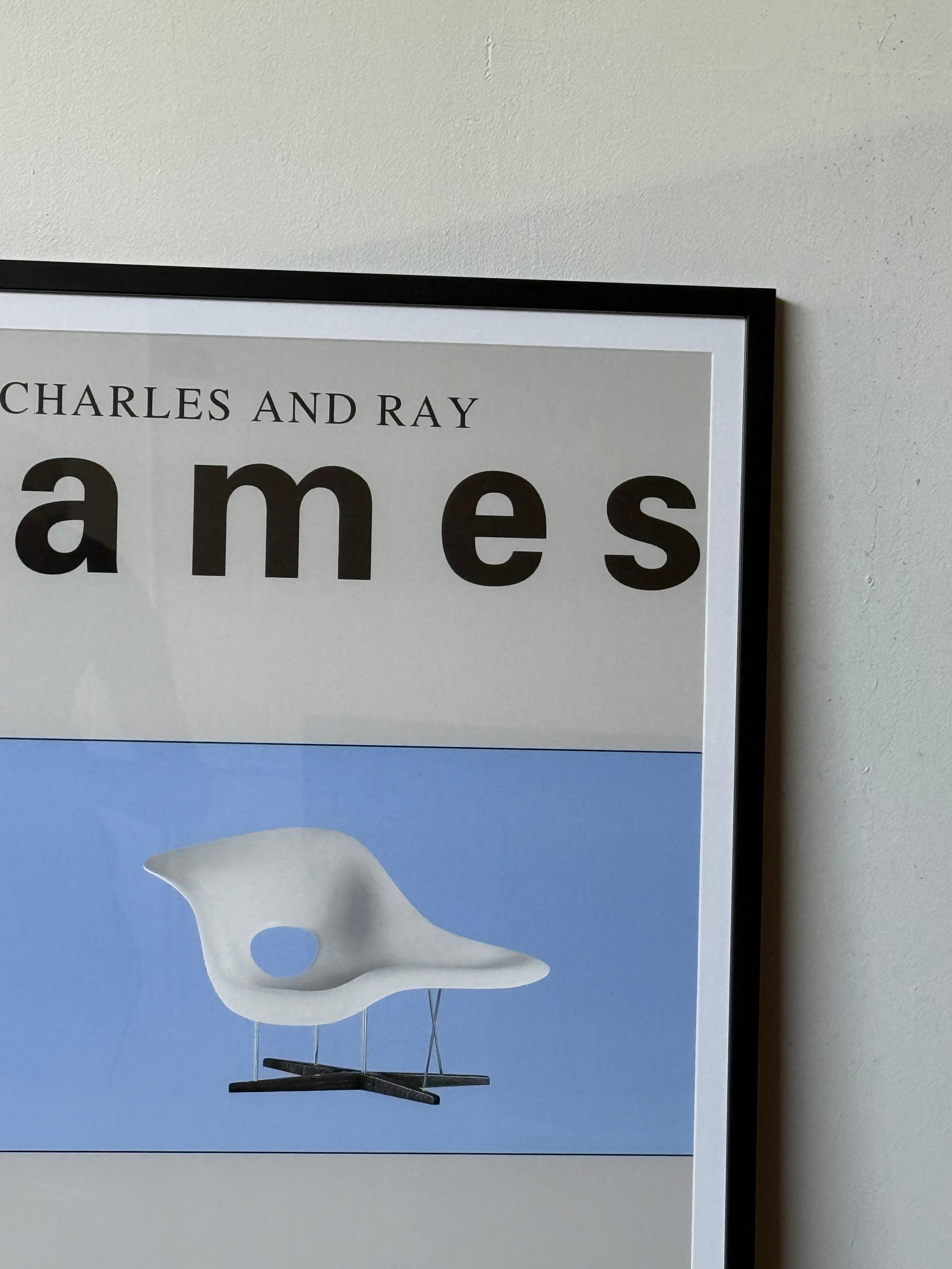 Fin du 20e siècle Affiche Eames encadrée de l'exposition du musée Trapholt (Danemark) en vente