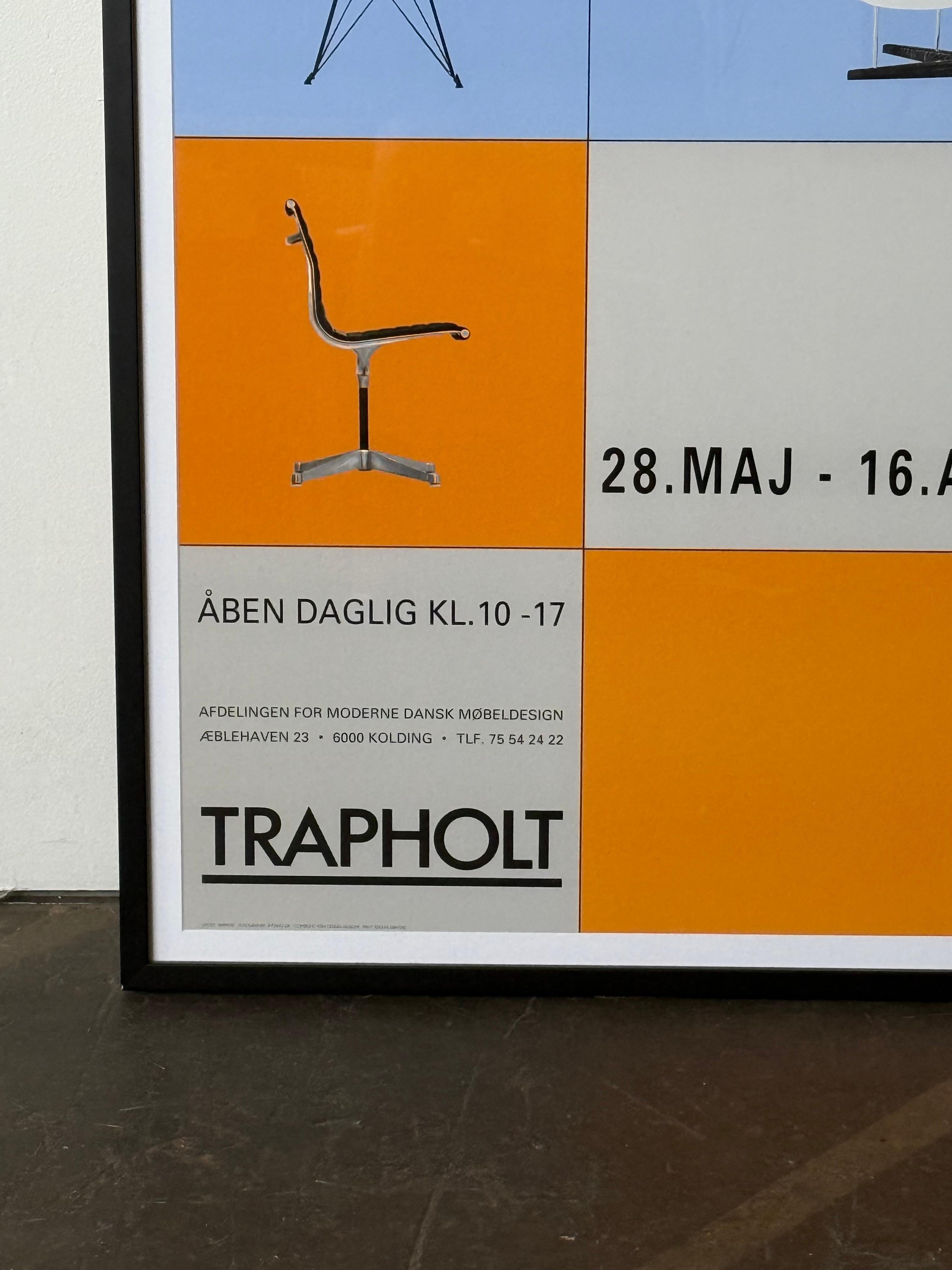 Affiche Eames encadrée de l'exposition du musée Trapholt (Danemark) en vente 1